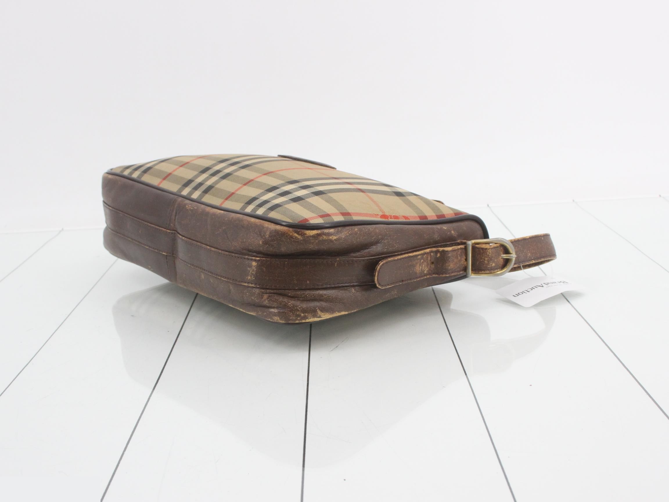 Other lines: Bags & Shoulder Bags - Burberrys Nova Check — view 6