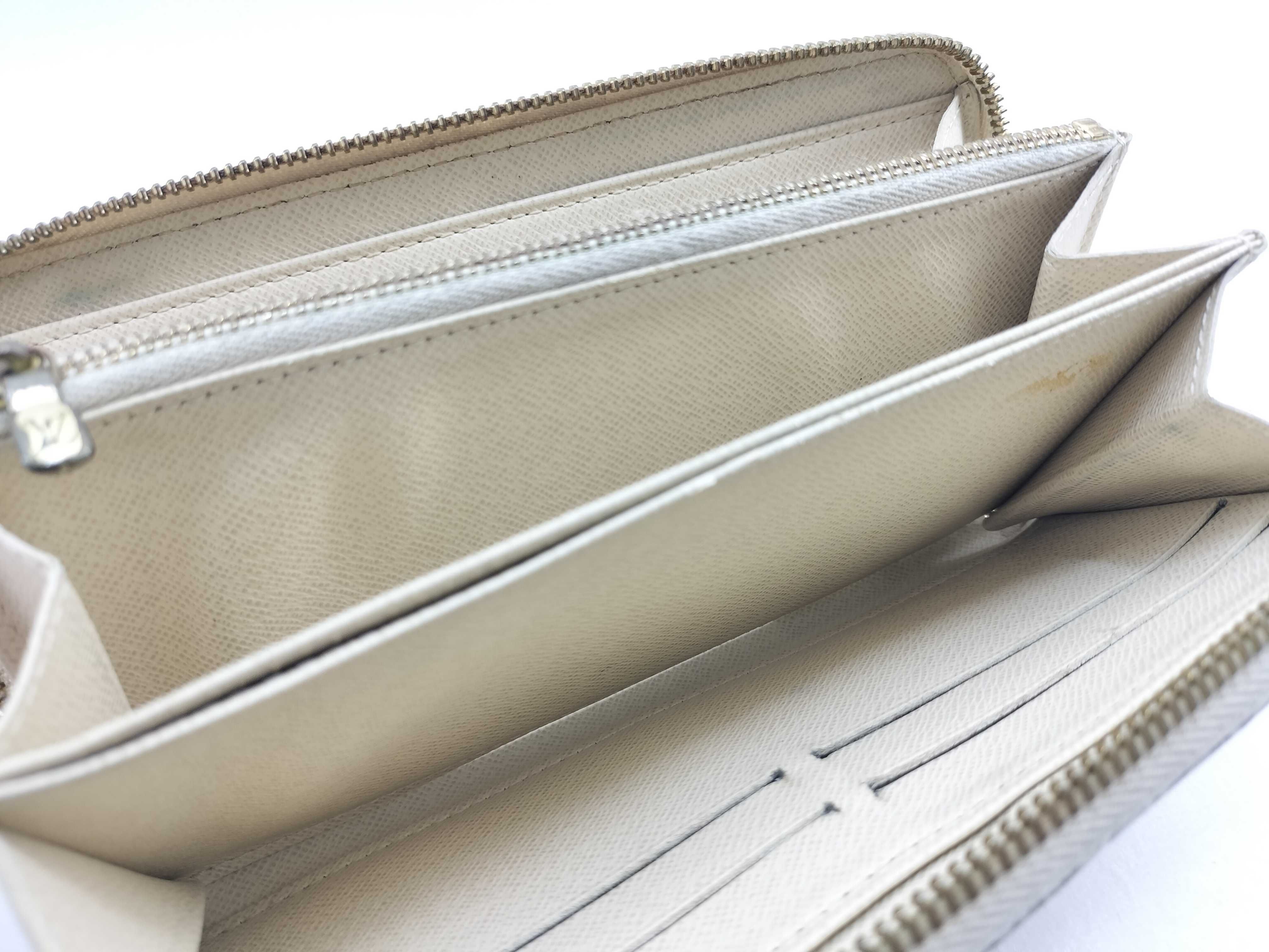 Damier Azur Zippy Wallet — view 9