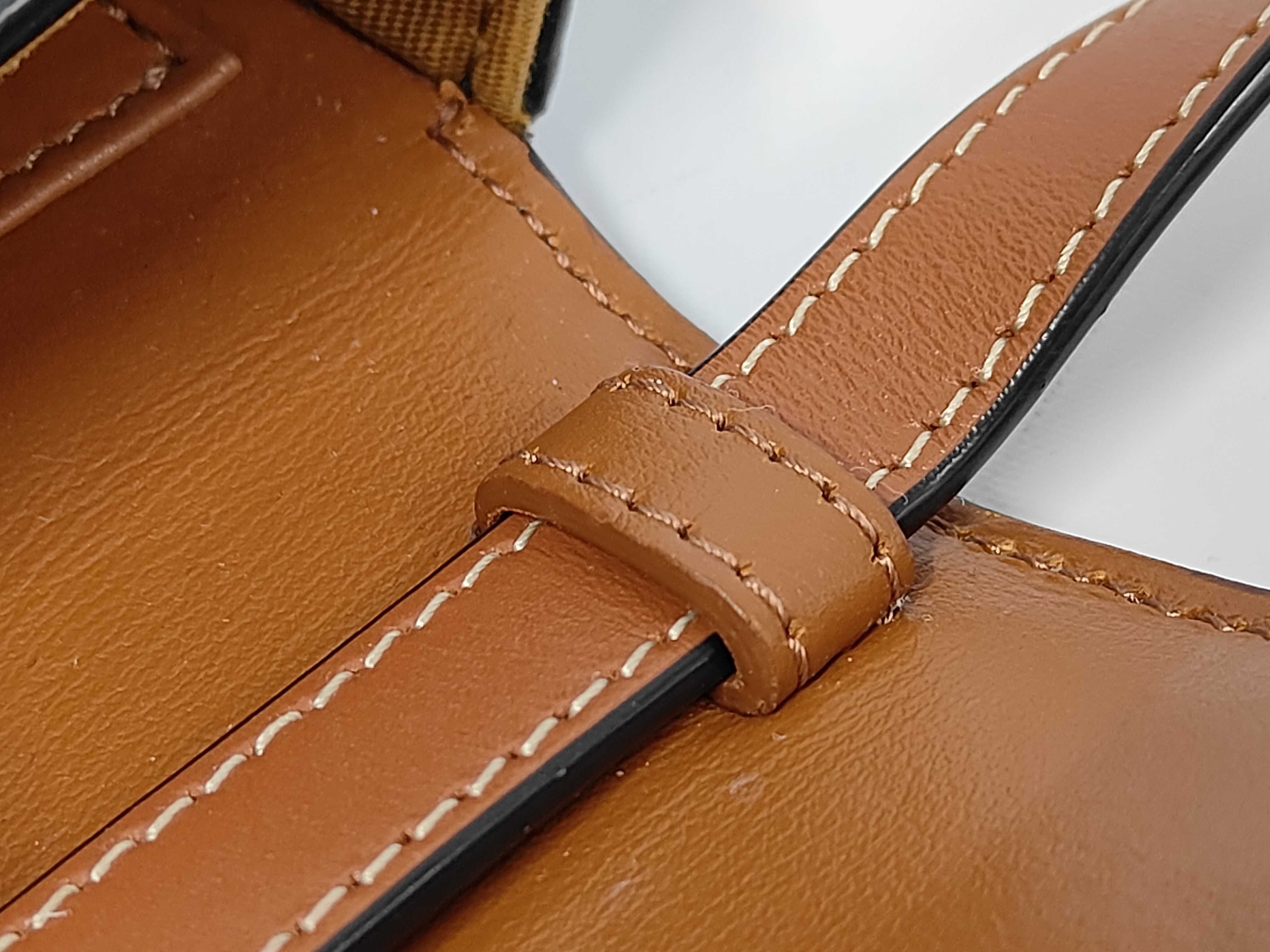 Triomphe Shoulder Bag Mini Shoulder Bag — view 5