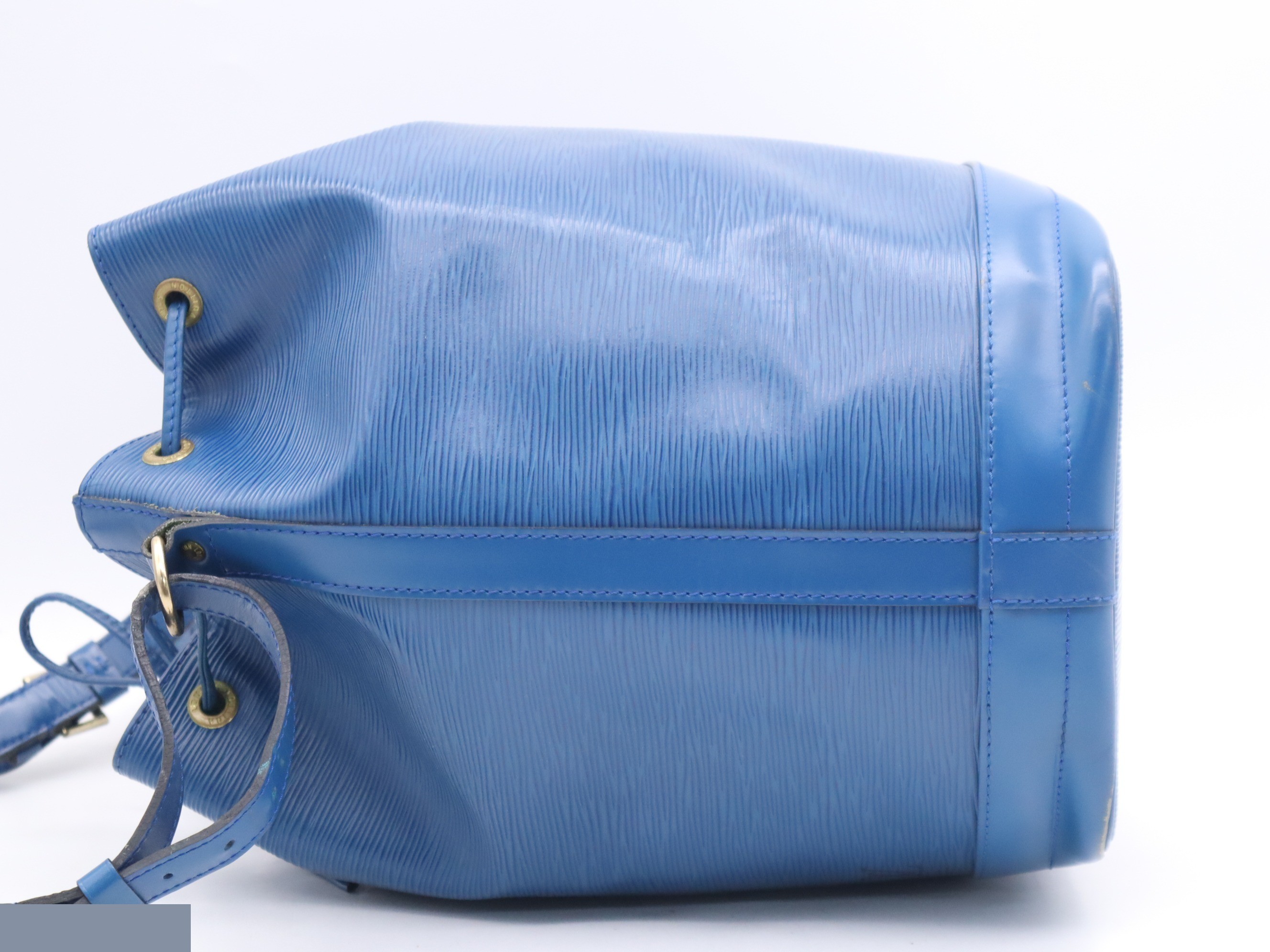 Noé Toledo Blue — view 3