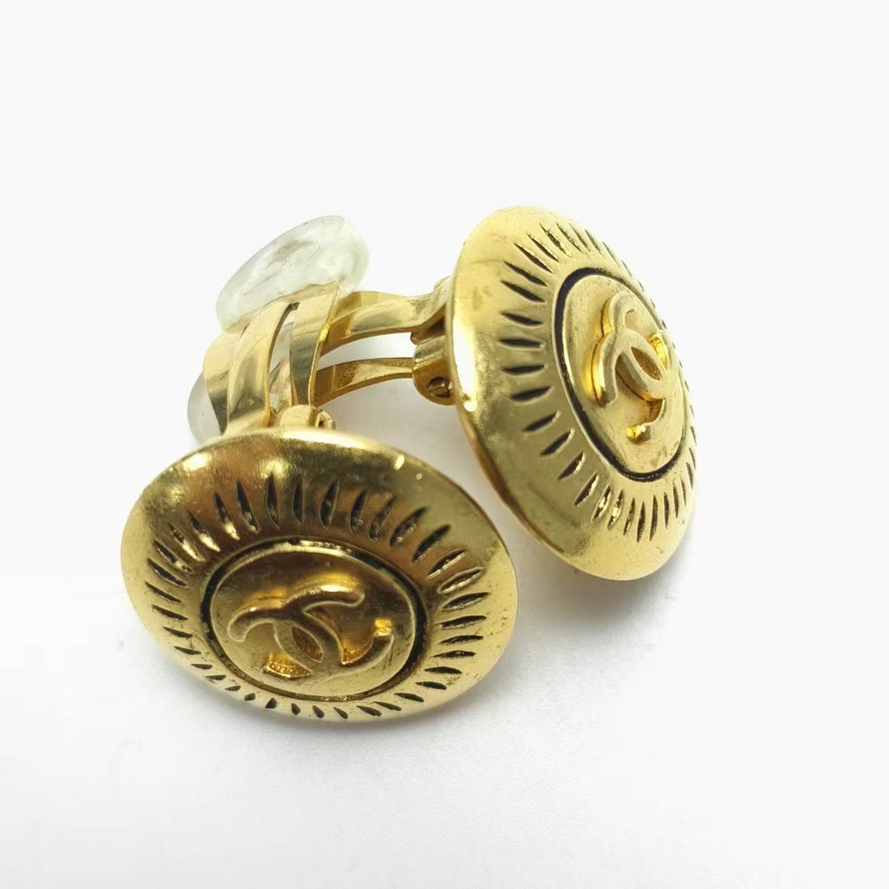 【*Shipped from: China*】CHANEL Plated Earrings — view 5