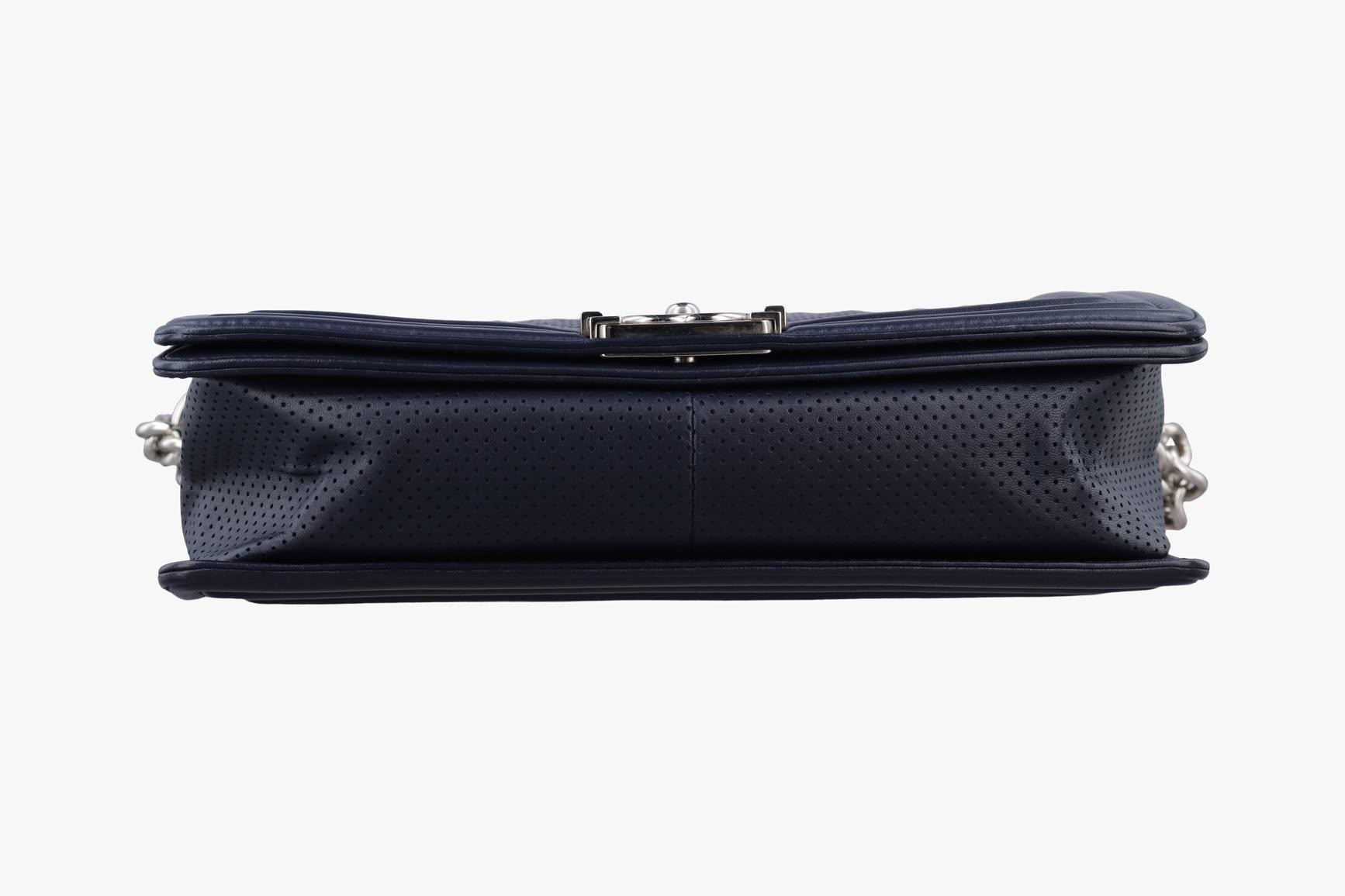 Boy Chanel Matelassé Coco Mark Lambskin Navy — view 3