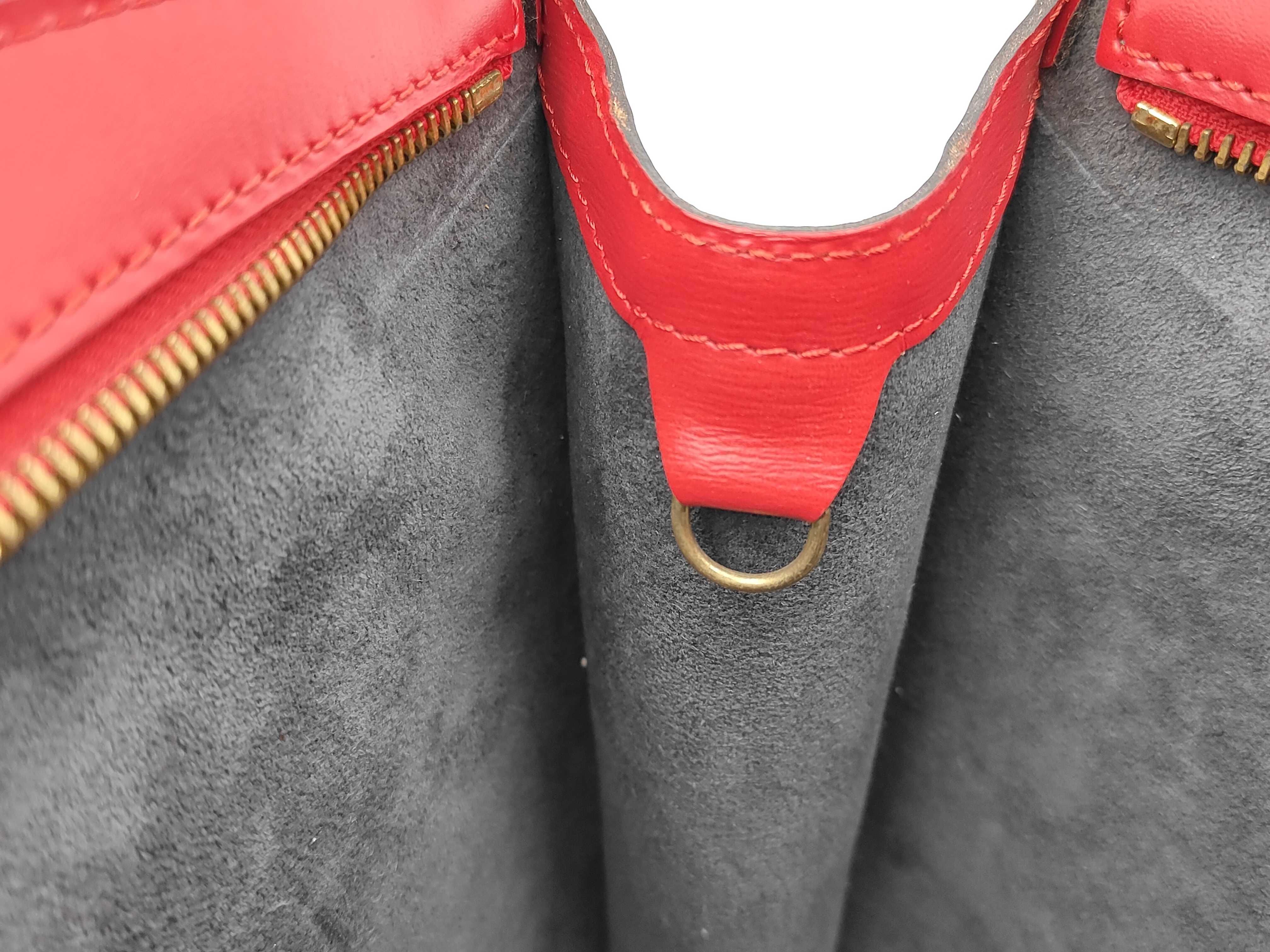 Epi Saint Jacques Shopping Shoulder Bag — view 12