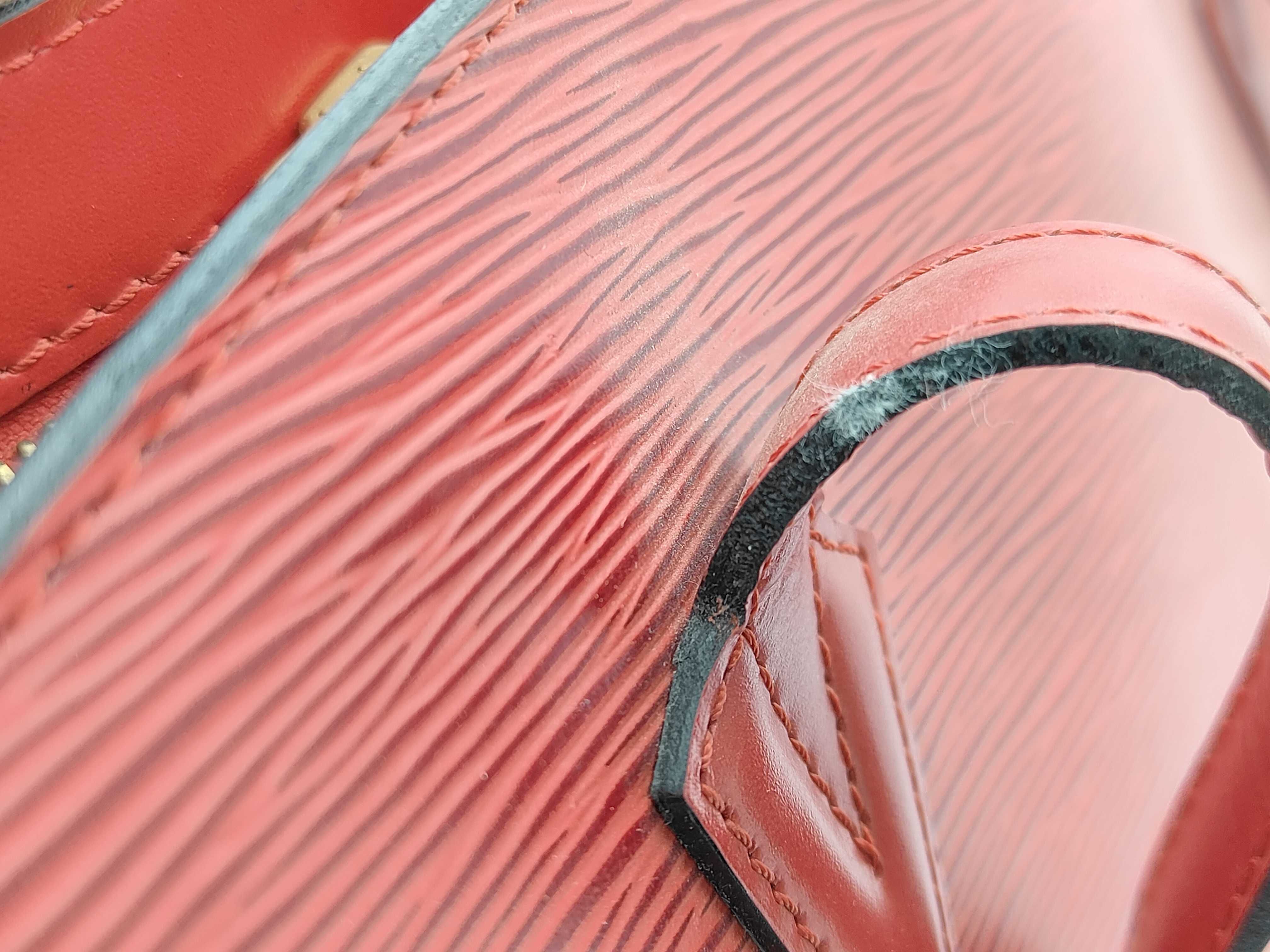 Epi Saint Jacques Shopping Shoulder Bag — view 7