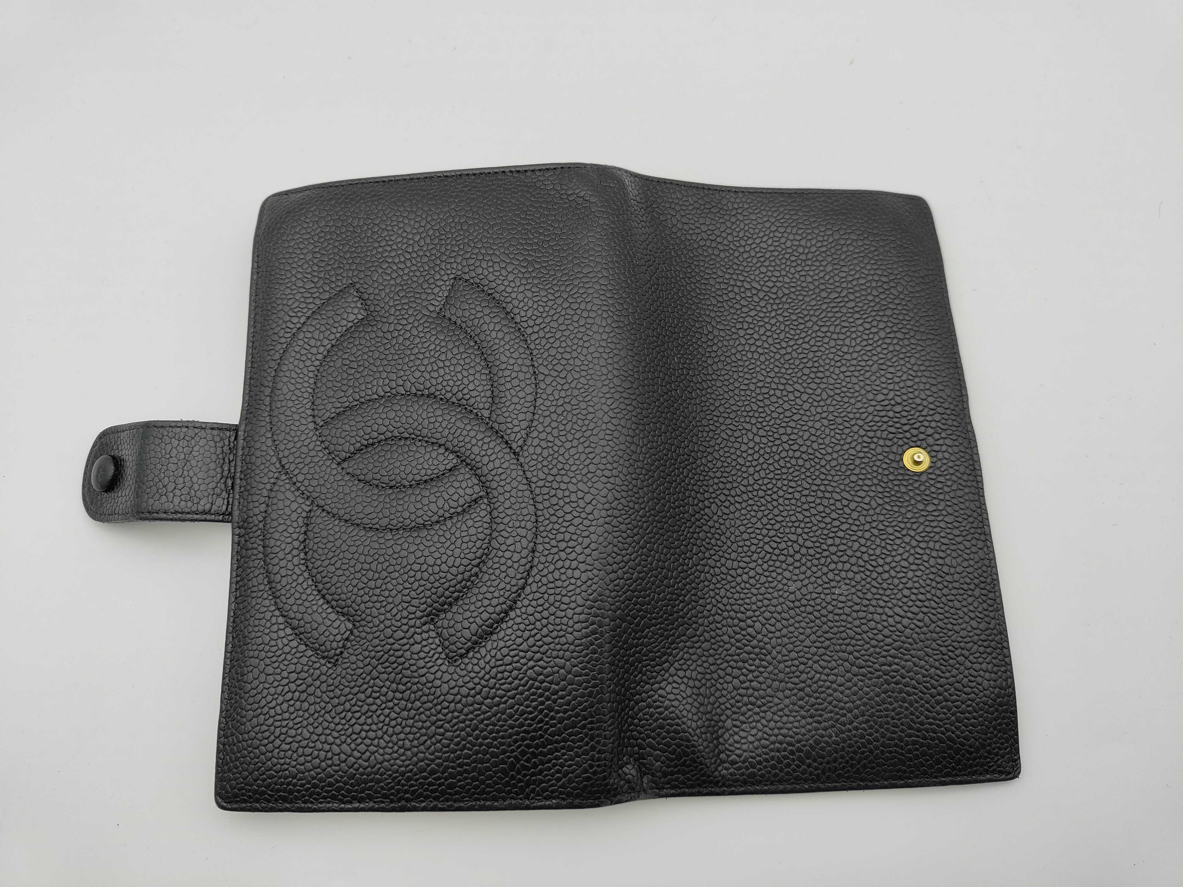 Caviar Skin Chanel Clasp Wallet — view 9