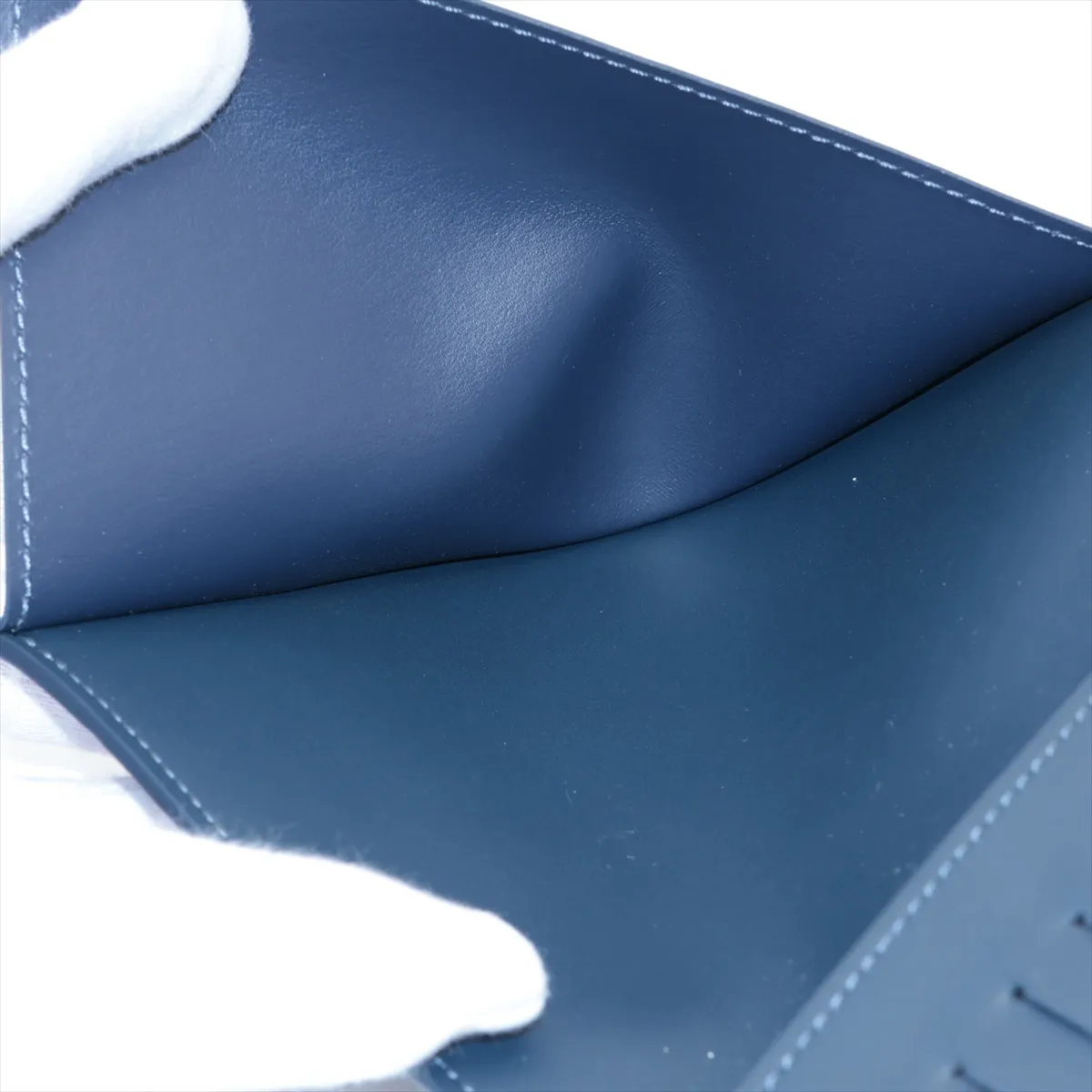 Monogram Shadow Passport Cover Couverture Passport - Blue Pass Case M14792 RFID Reactive — view 5