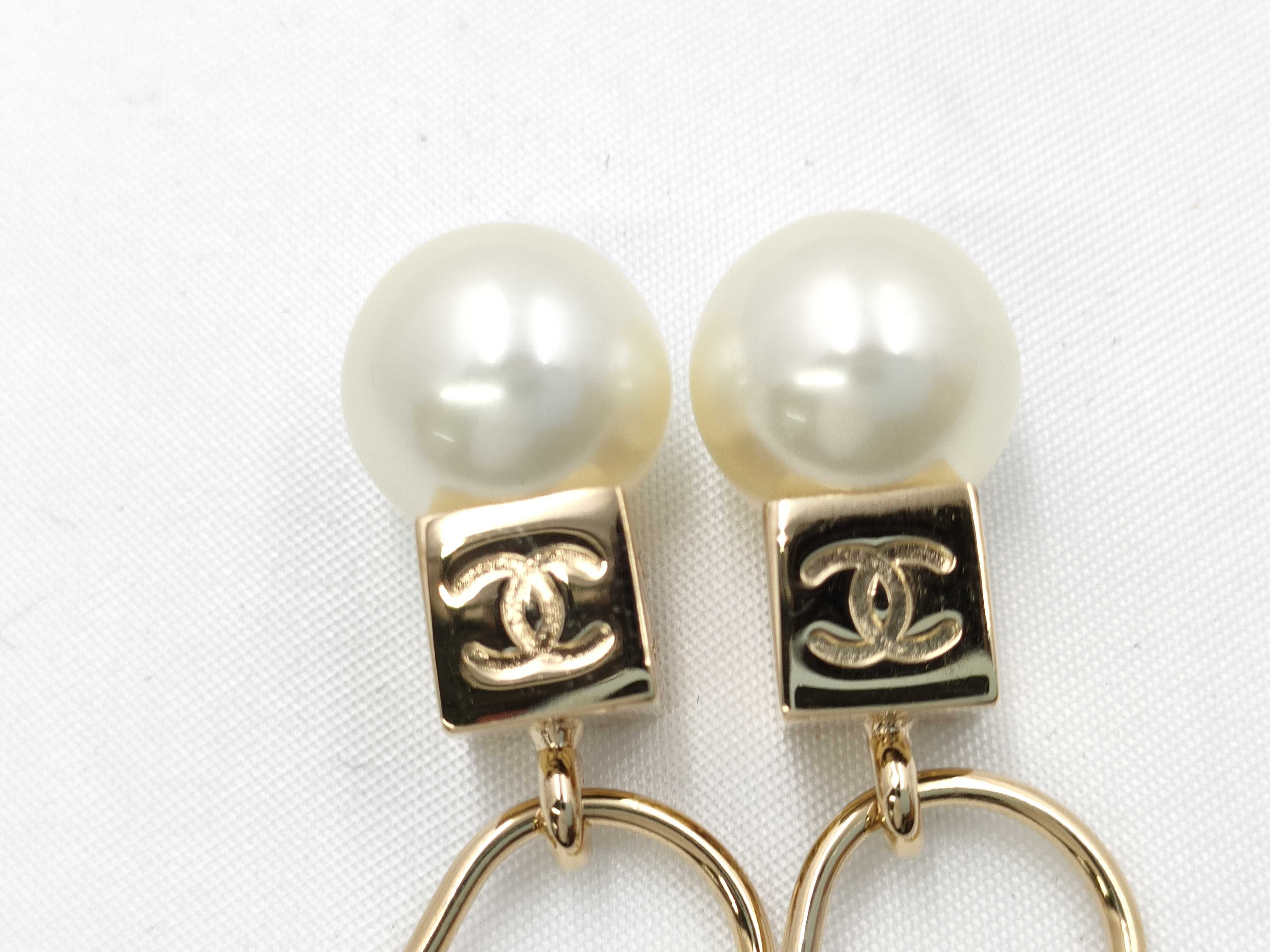 Coco Mark 02A Faux Pearl Coco Cube Earrings — view 3