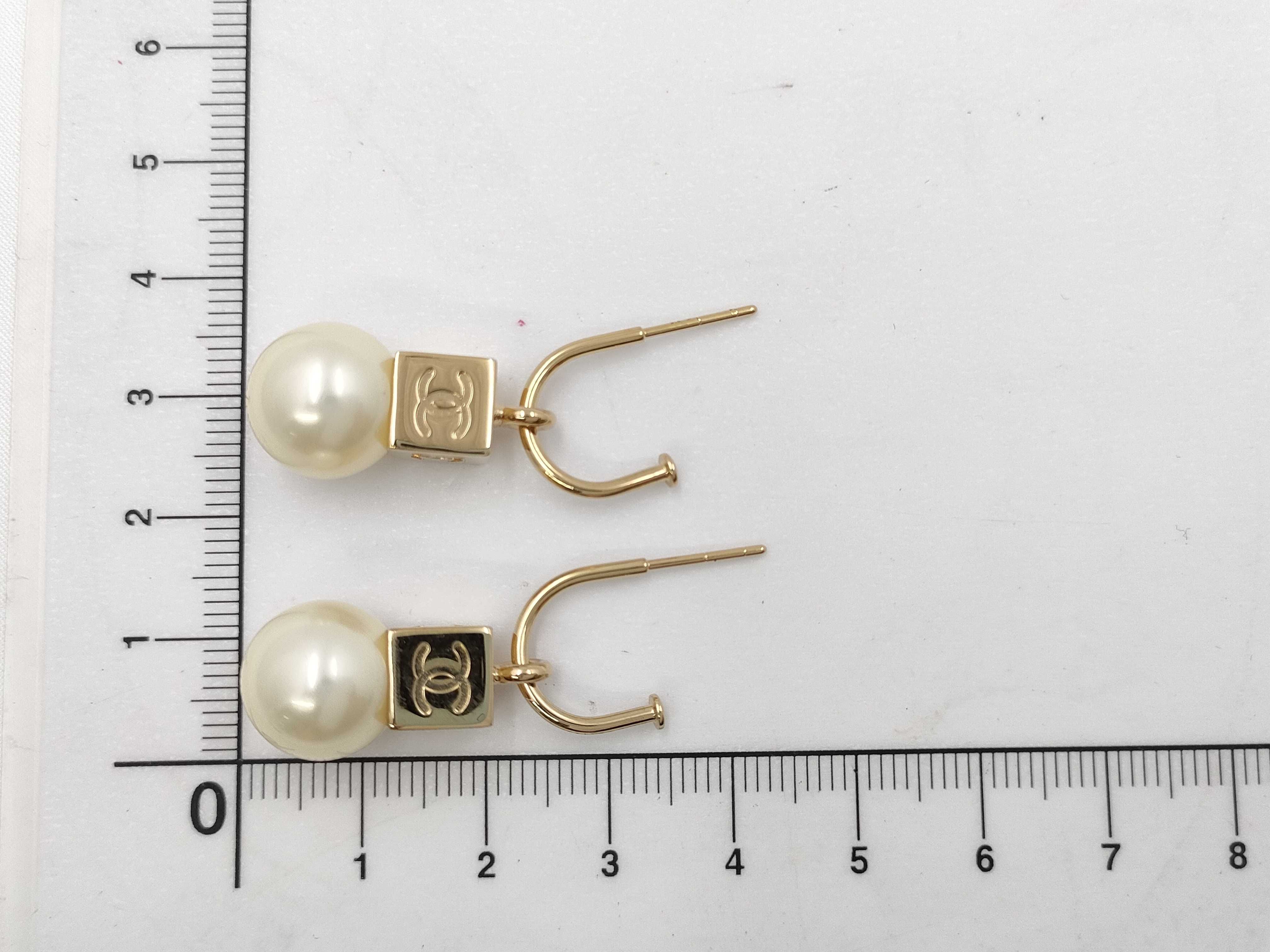 Coco Mark 02A Faux Pearl Coco Cube Earrings — view 7