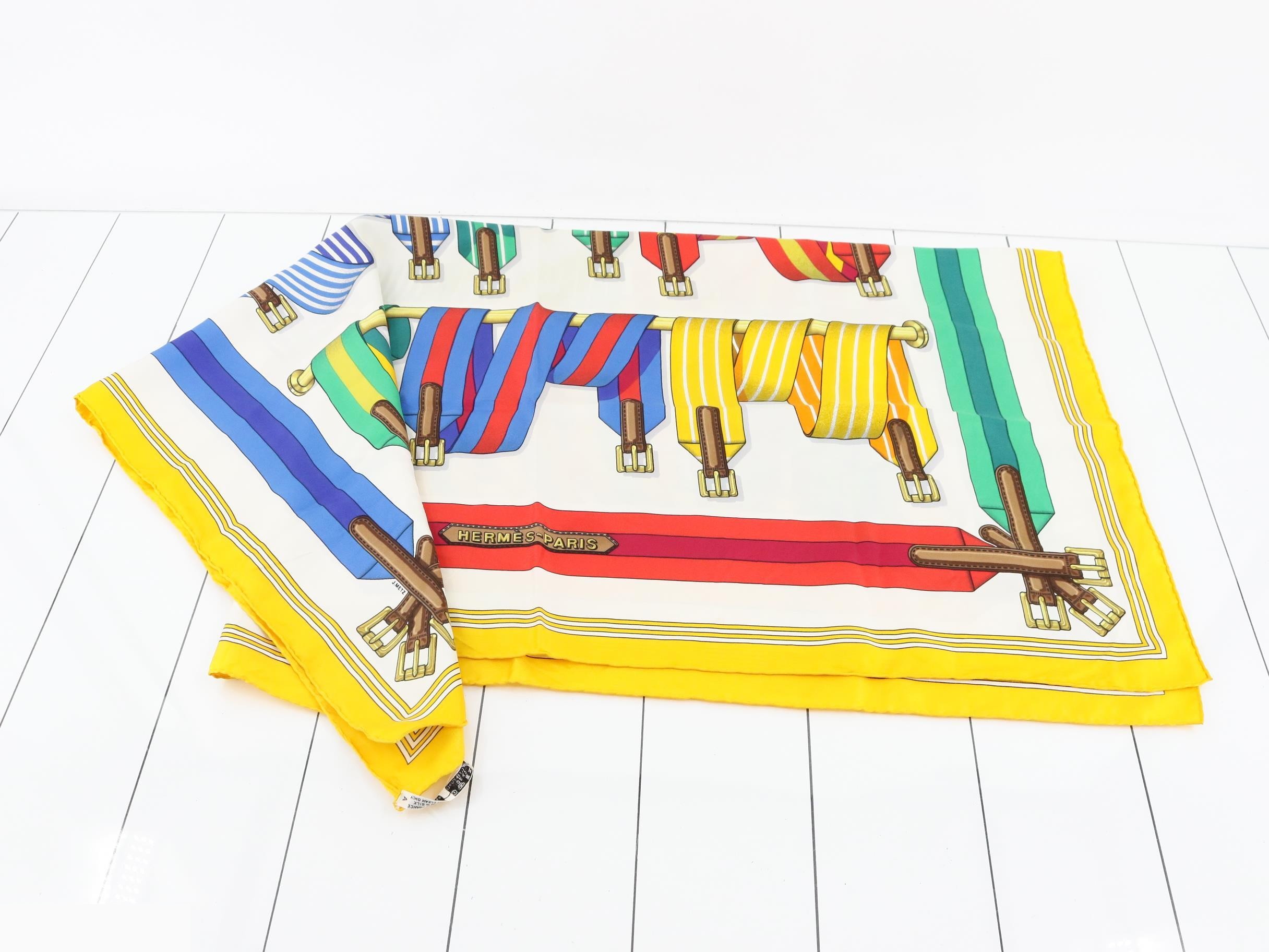 scarf — view 3