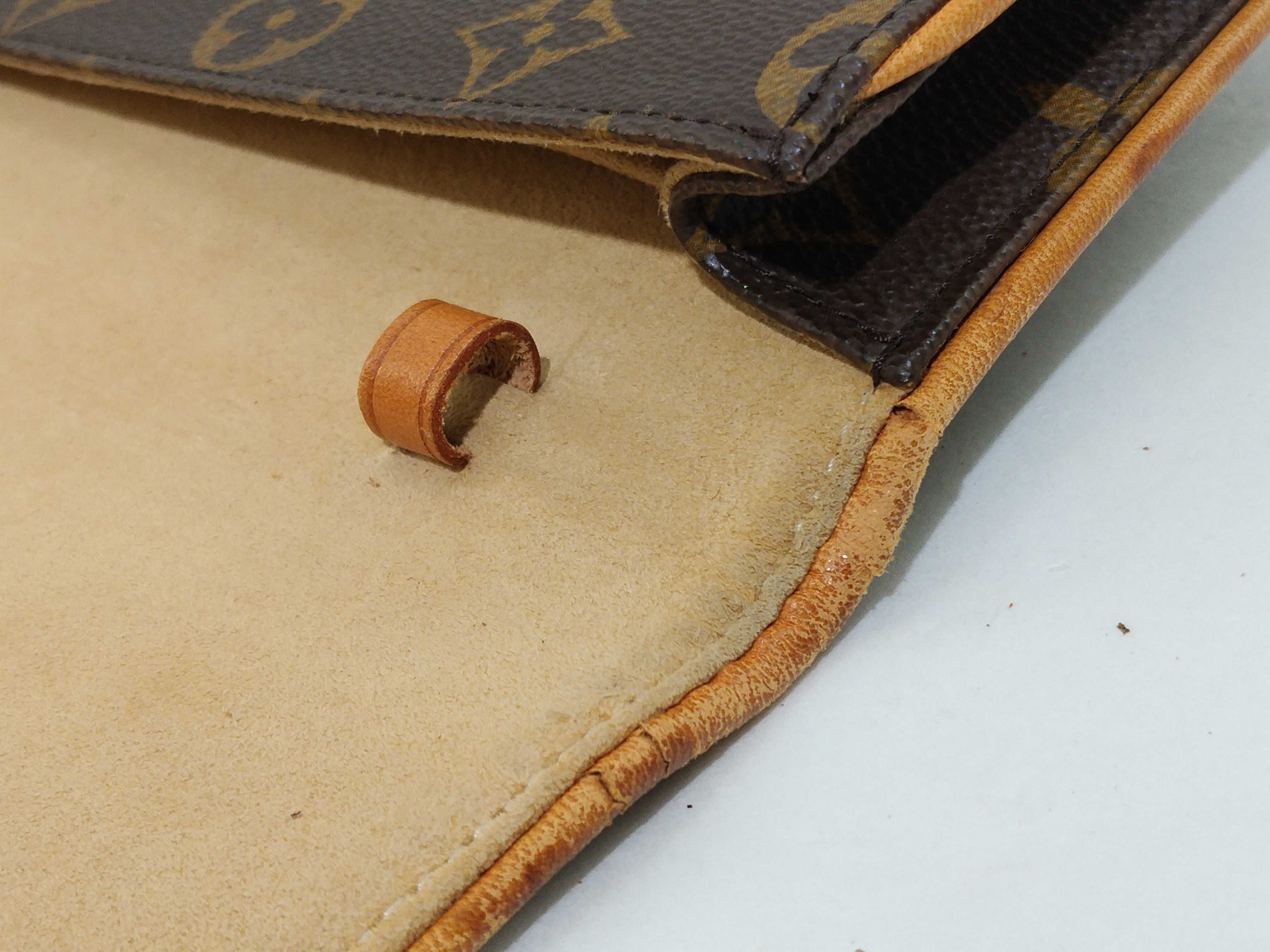 Monogram — view 8