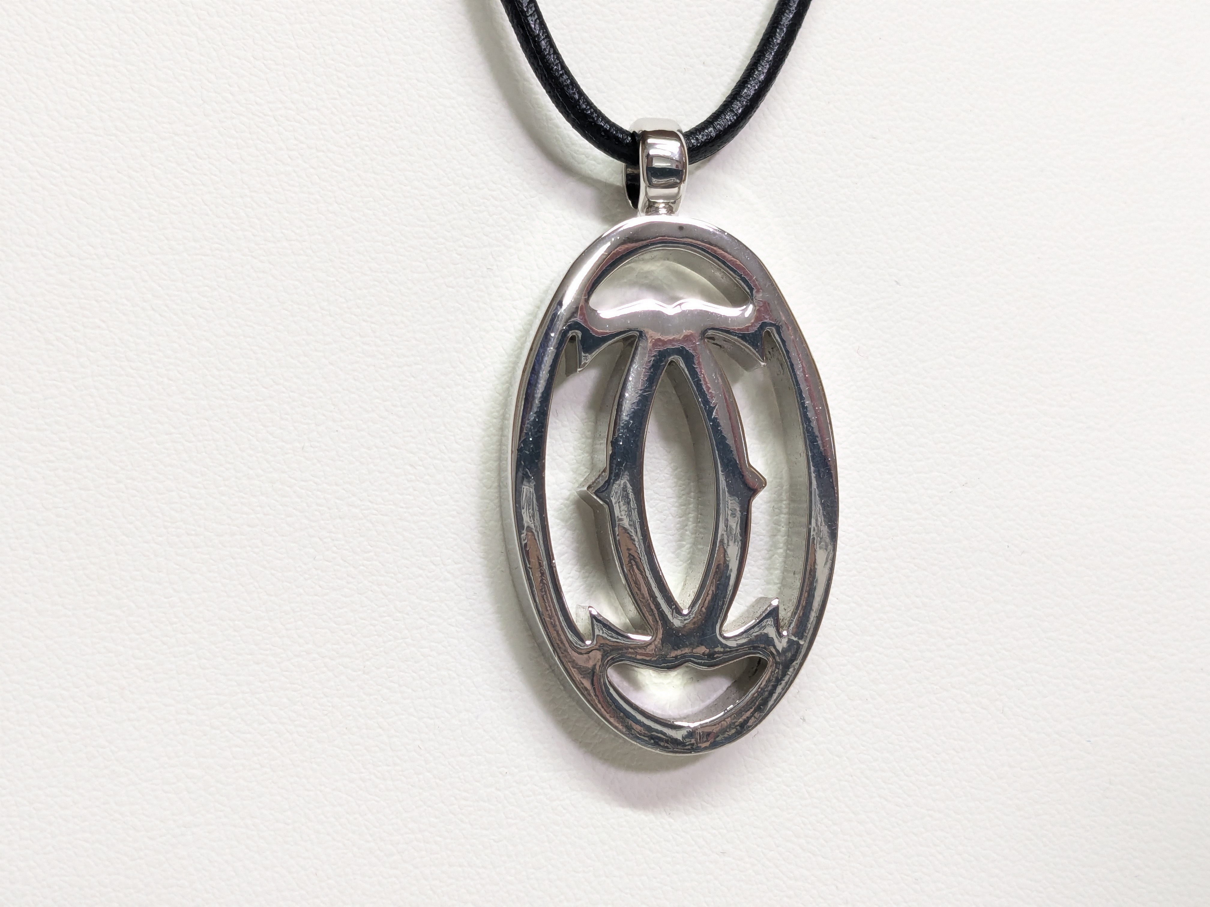 pendant top — view 2
