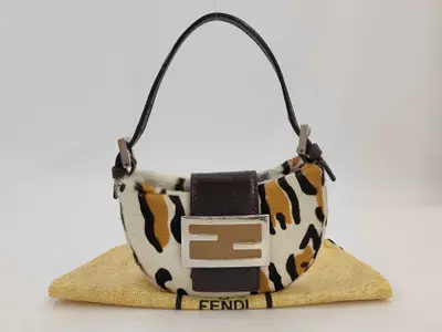 Mamma Bucket Handbag