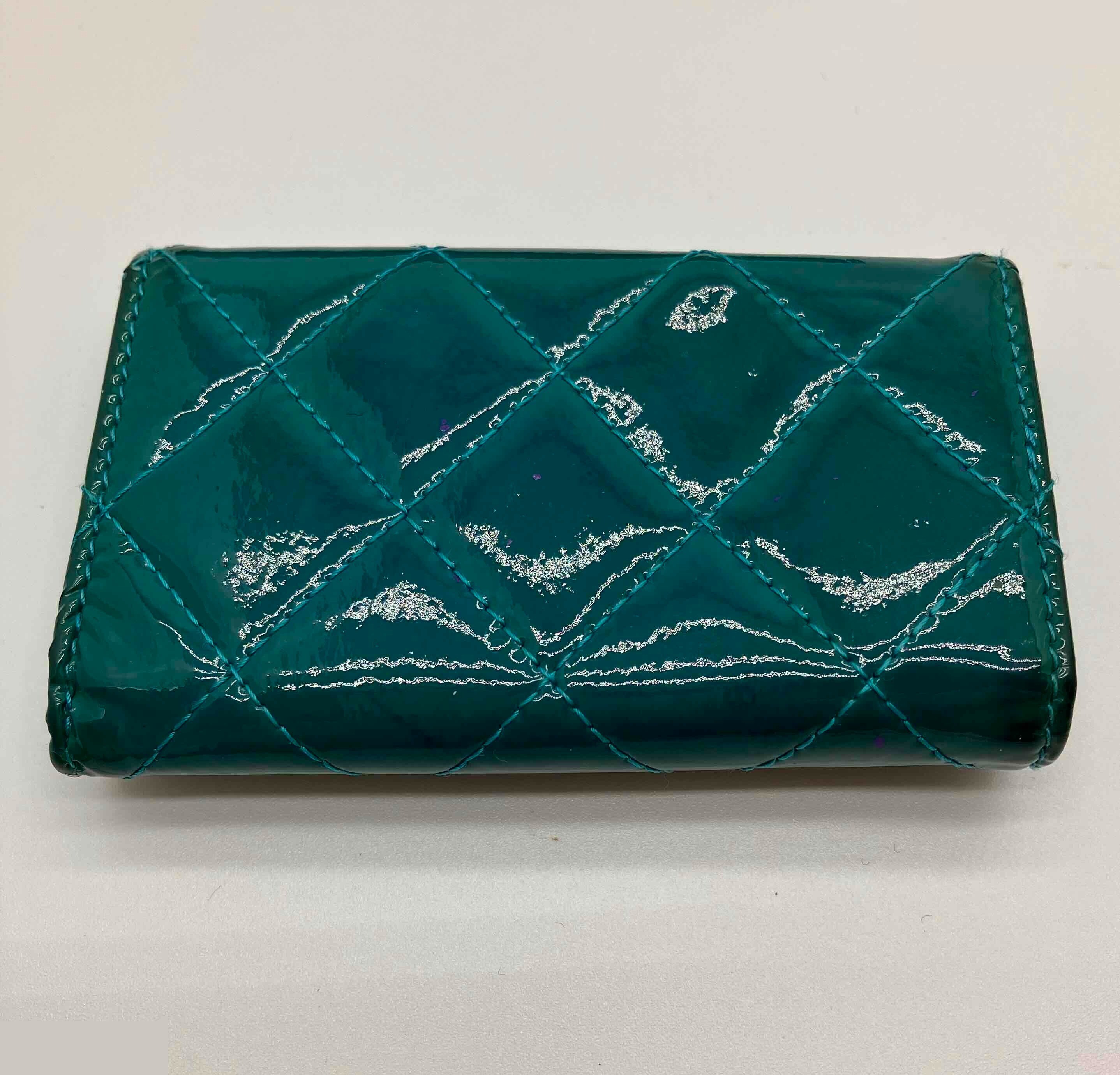 Matelassé (bag) and key case — view 3