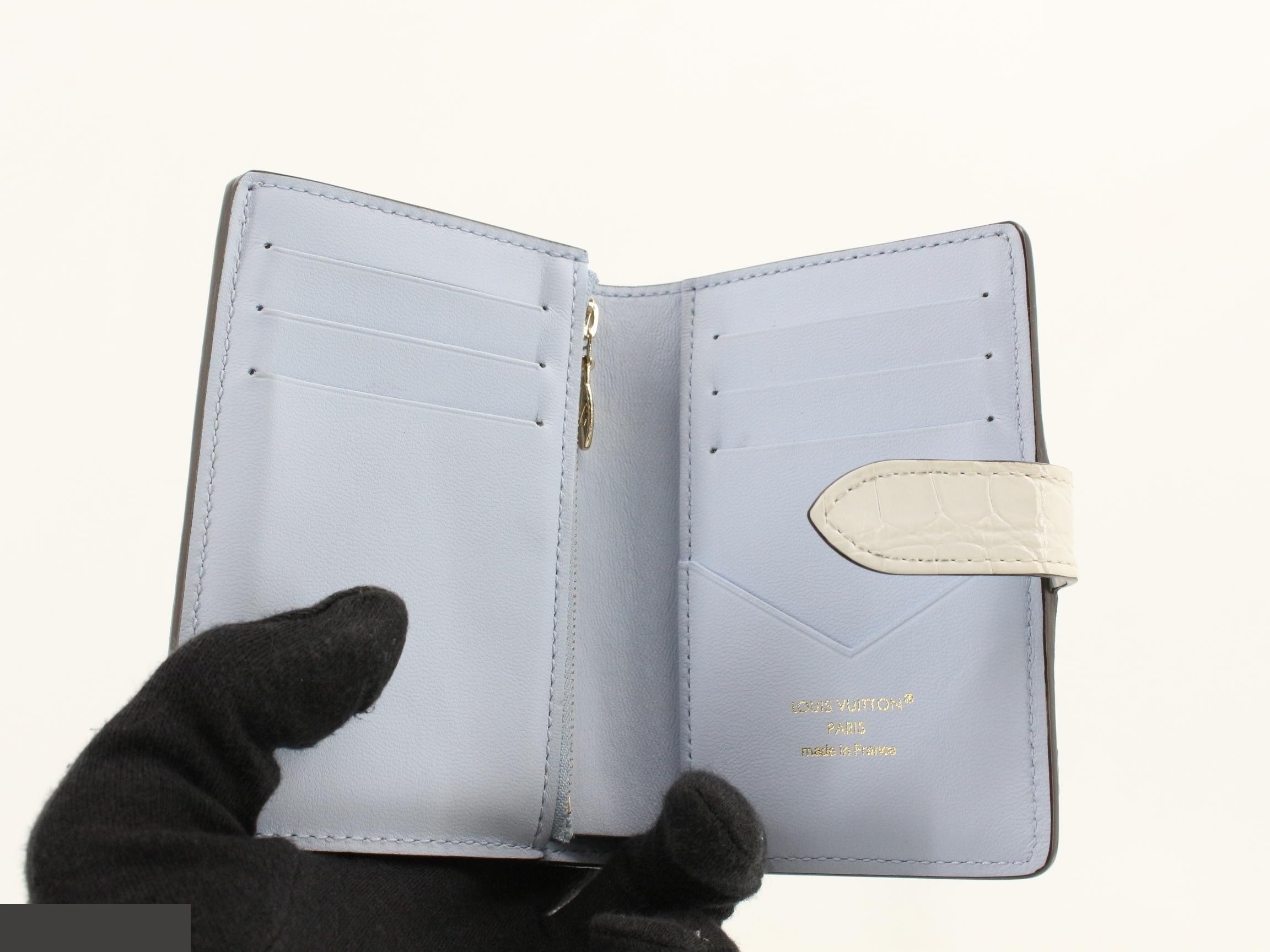 Vertical Compact Wallet — view 4