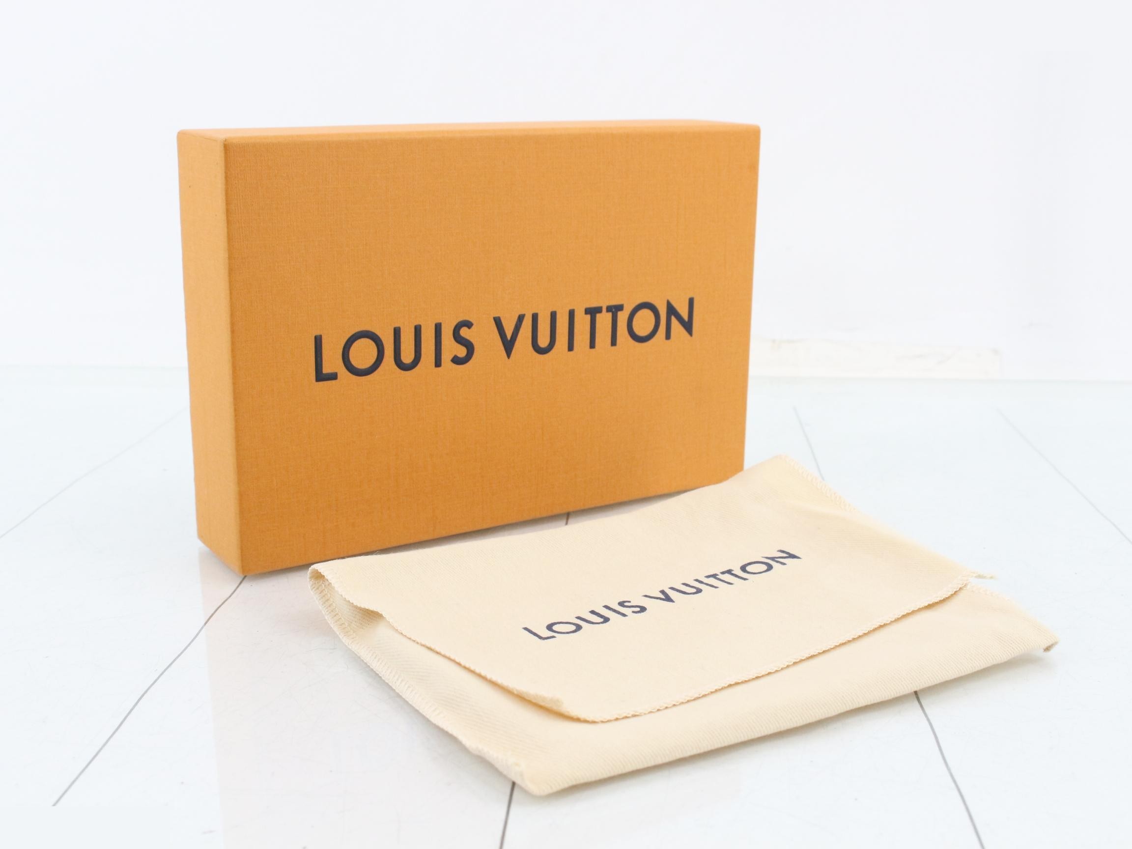 Vertical Compact Wallet — view 5