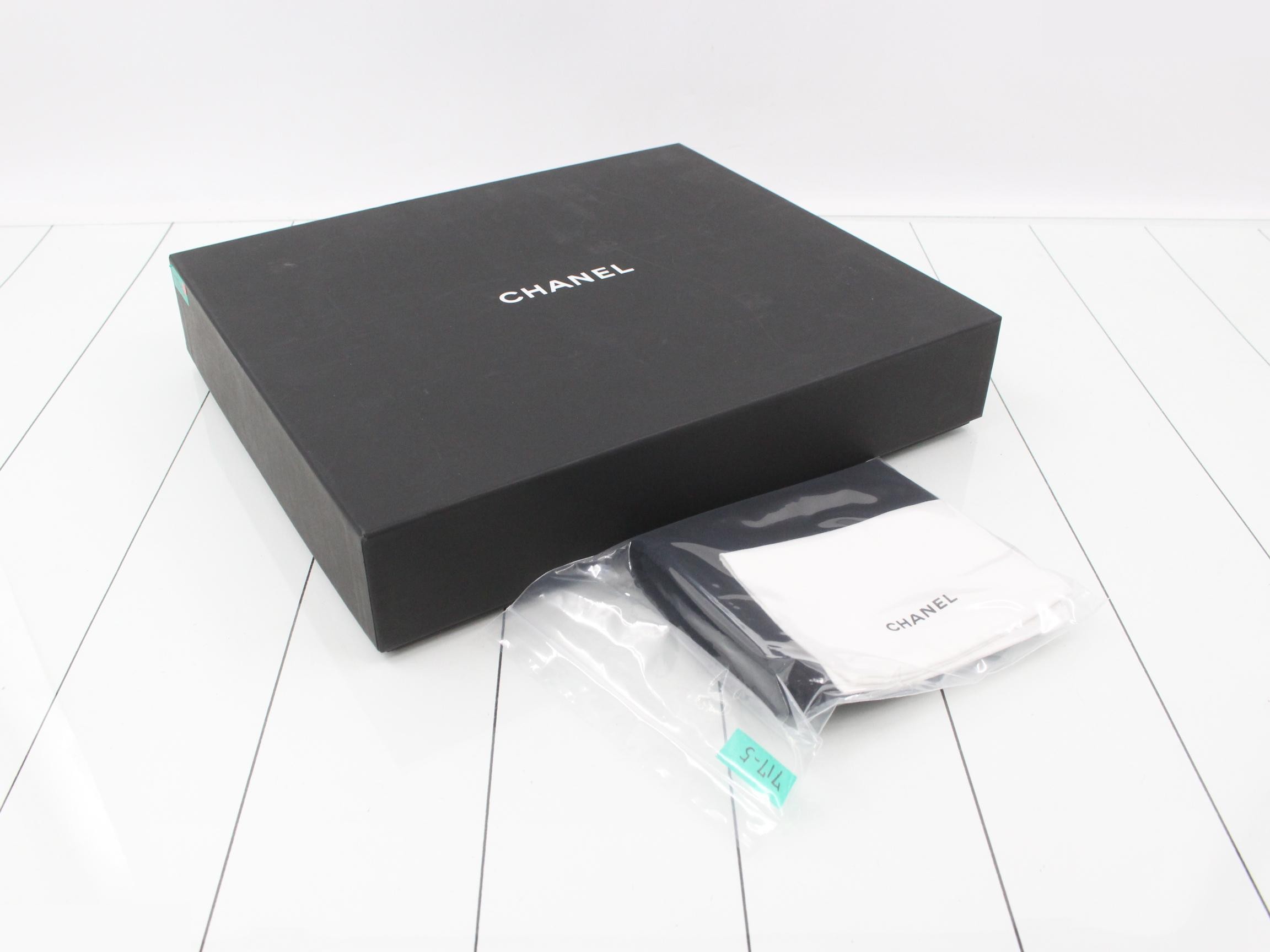 AS3260 Chanel 22 Shiny Calfskin Black Unused — view 7
