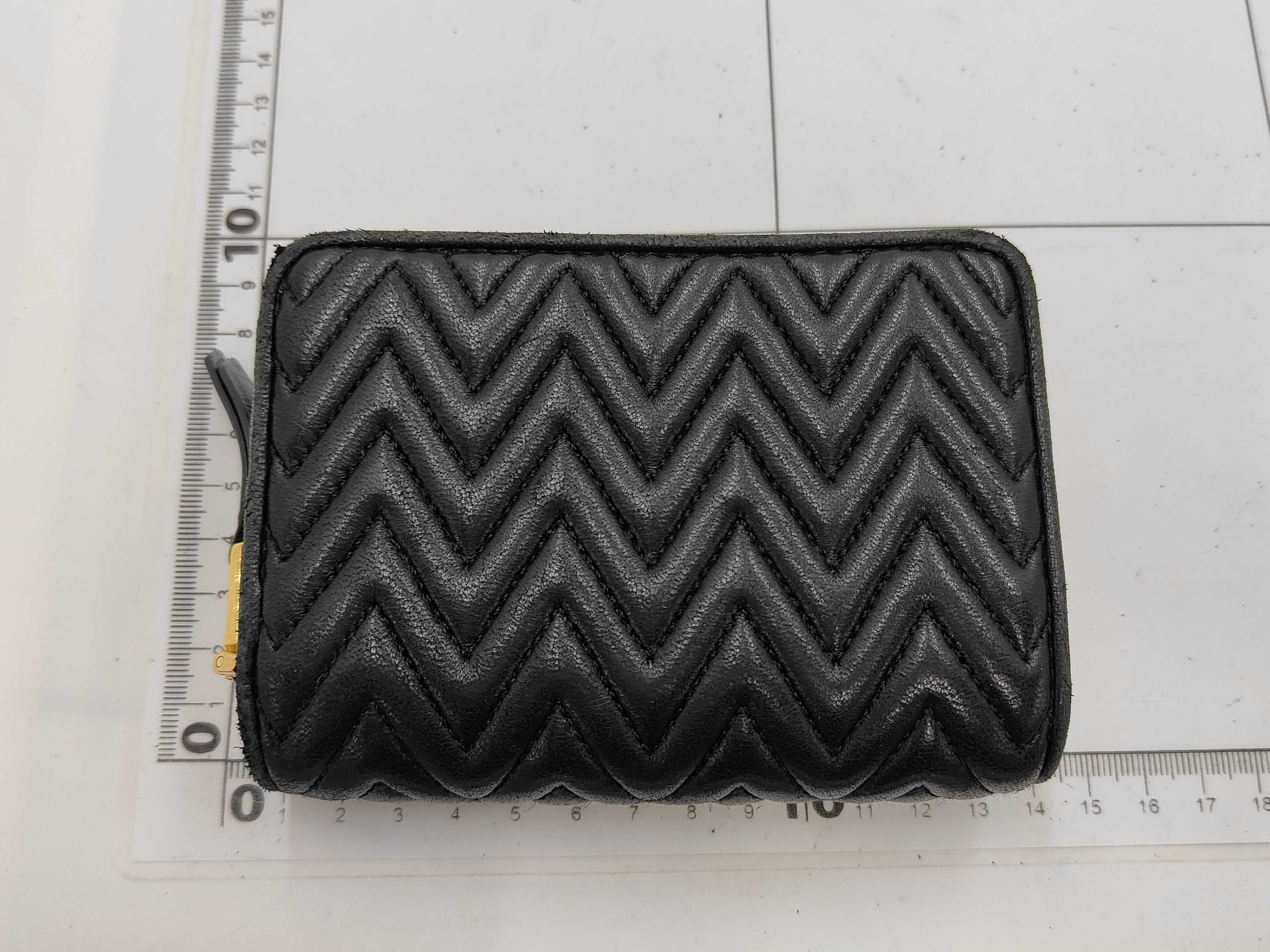 bi-fold wallet, leather, black. — view 2