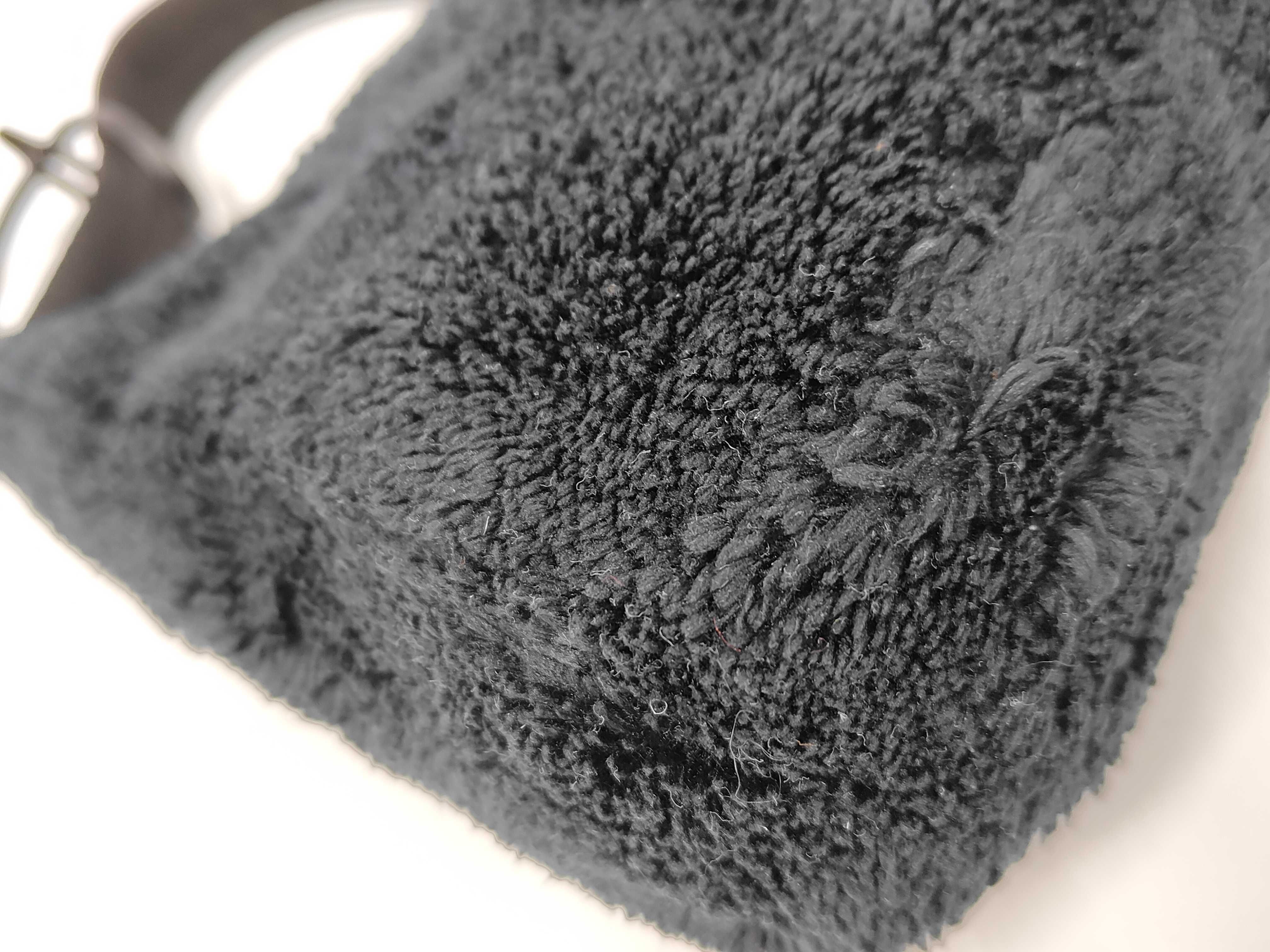 Re-Edition 2000 Boa Terry Bag Black Handbag — view 4