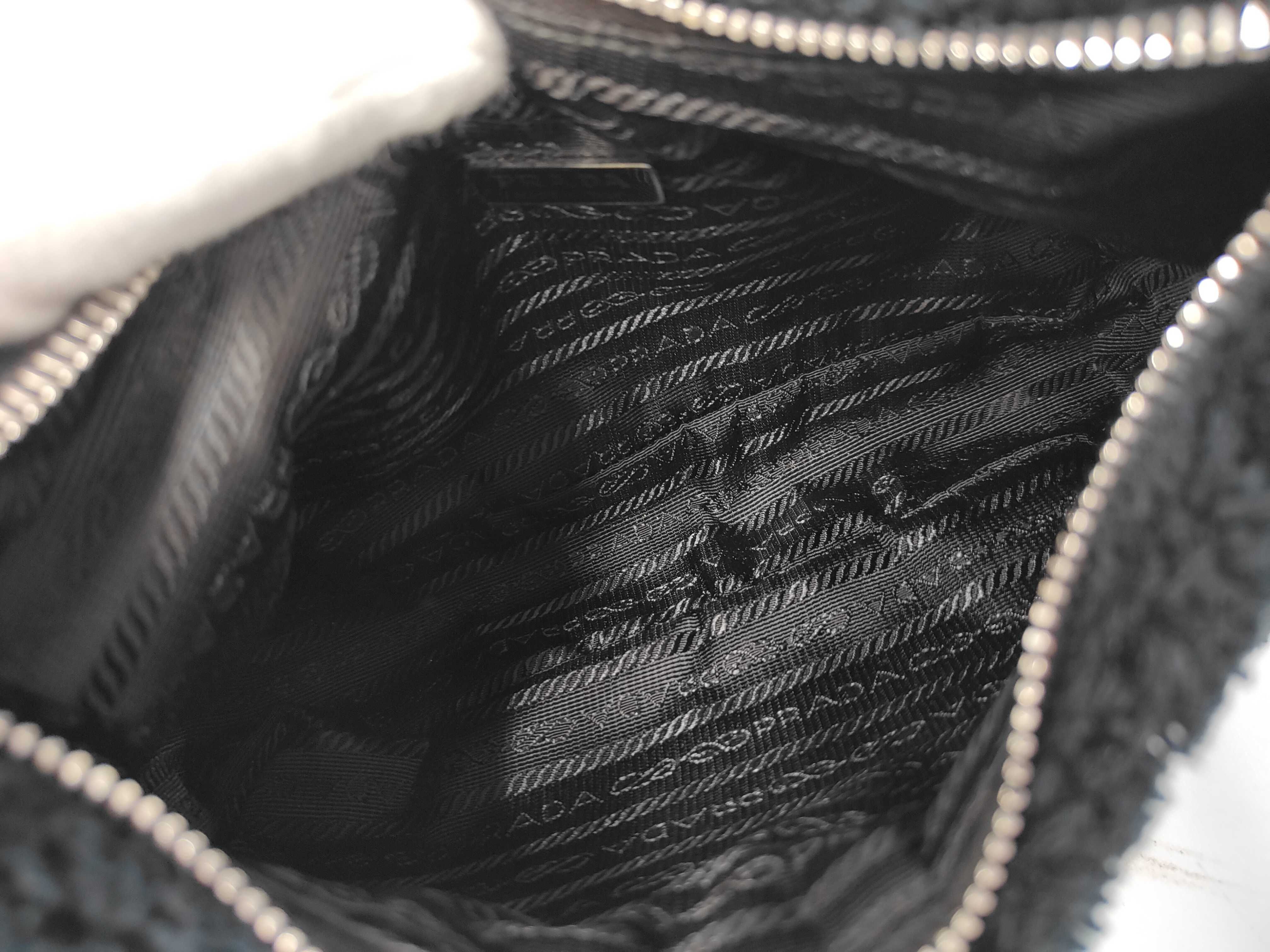 Re-Edition 2000 Boa Terry Bag Black Handbag — view 8