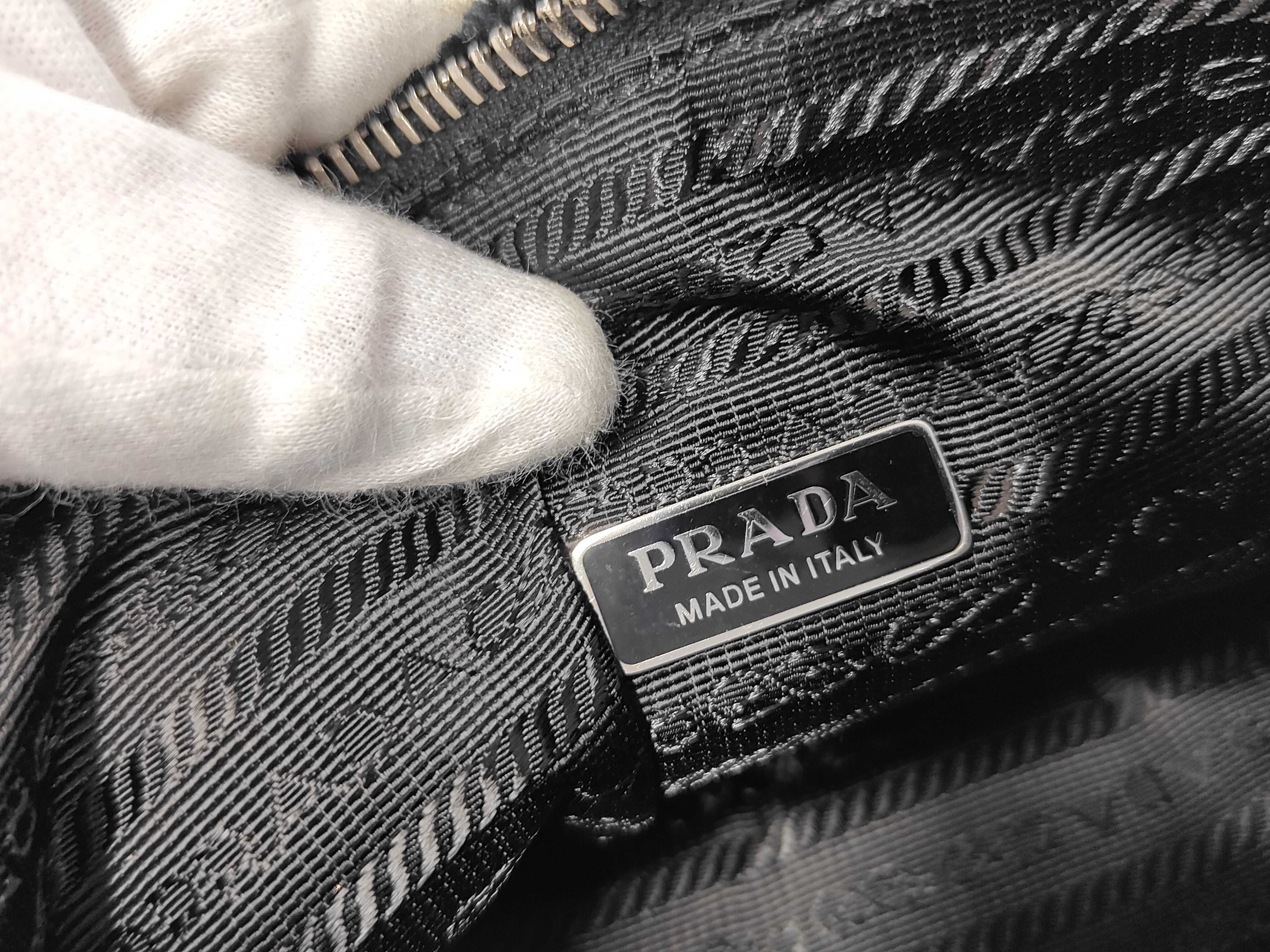 Re-Edition 2000 Boa Terry Bag Black Handbag — view 9