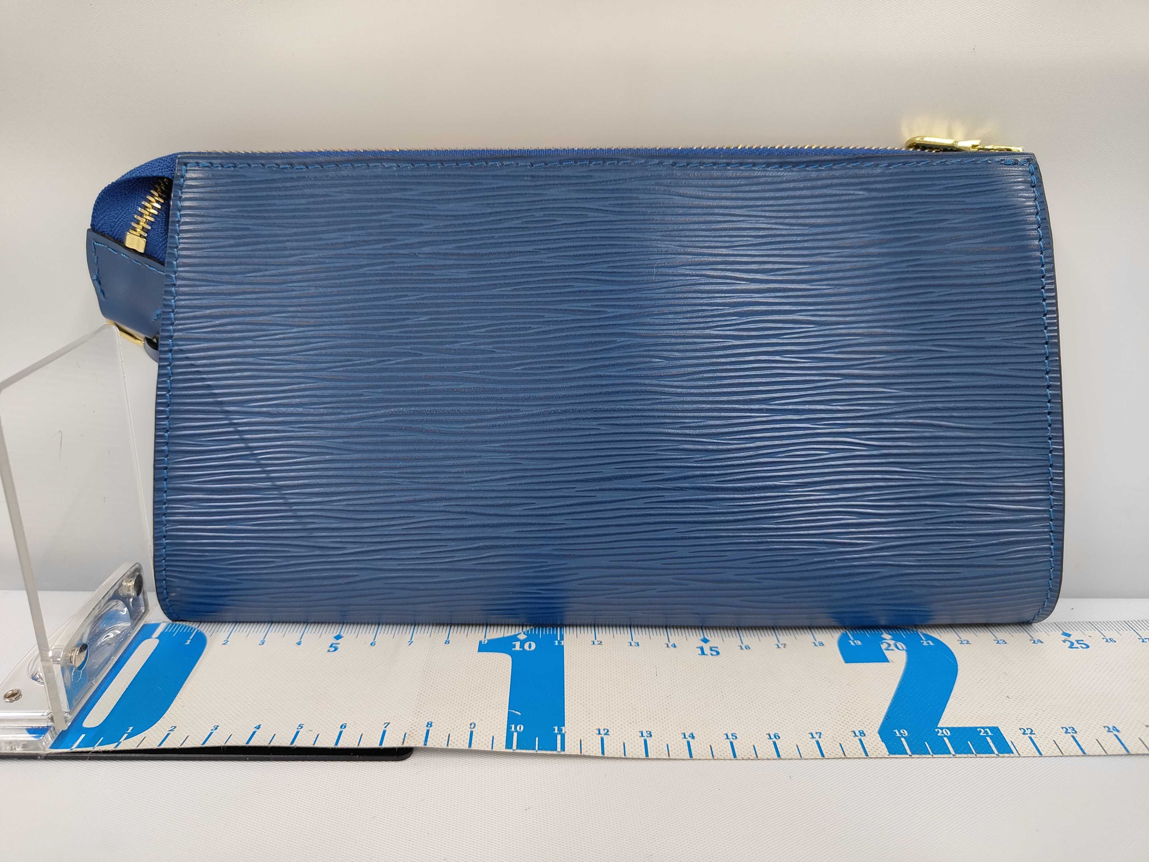 M52945 Epi Pochette Accessoires Blue Pouch M52945 AR1919 Handbag — view 2