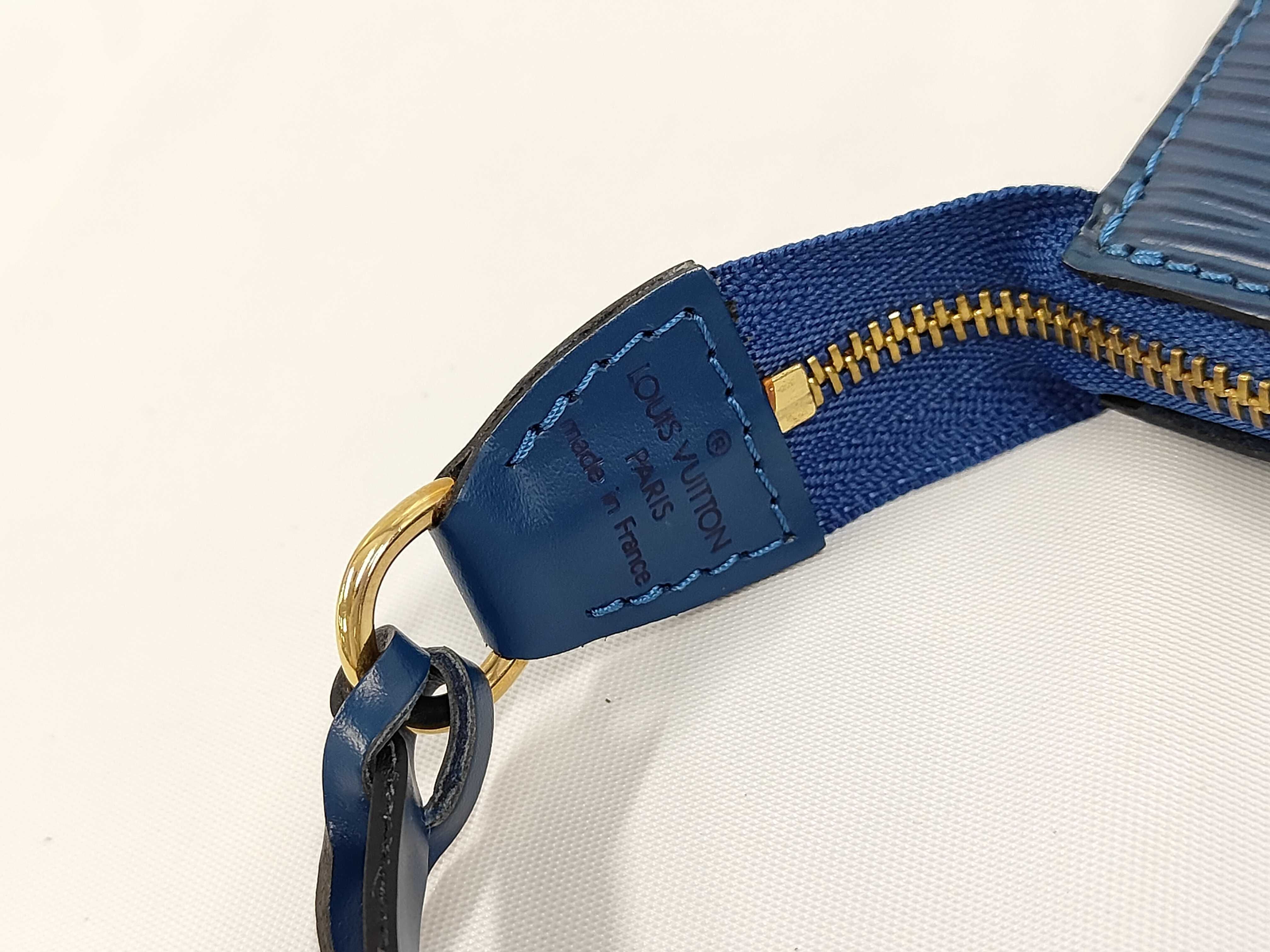 M52945 Epi Pochette Accessoires Blue Pouch M52945 AR1919 Handbag — view 7