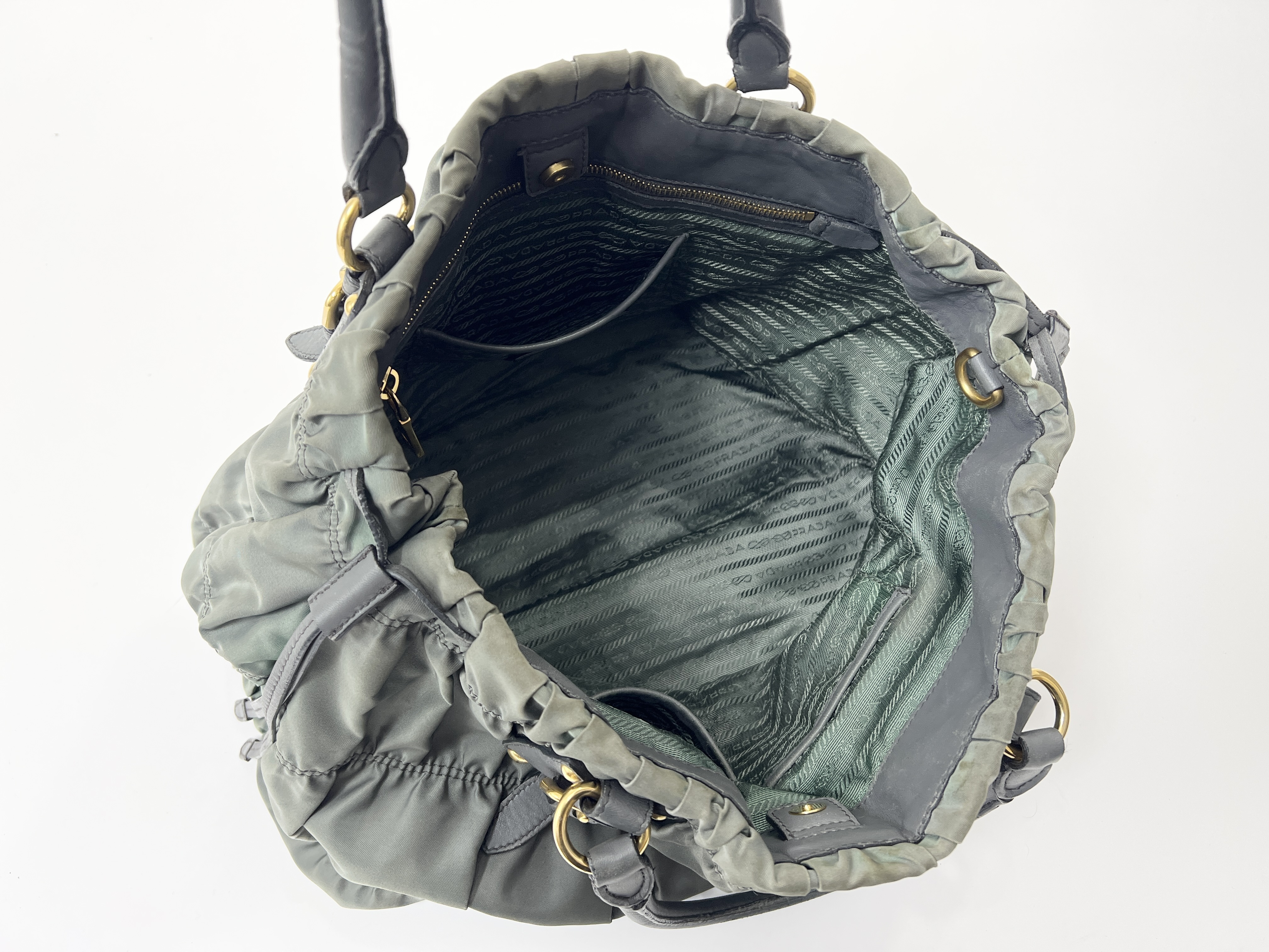 Nylon Gathered Gaufre Handbag Tote Bag — view 4
