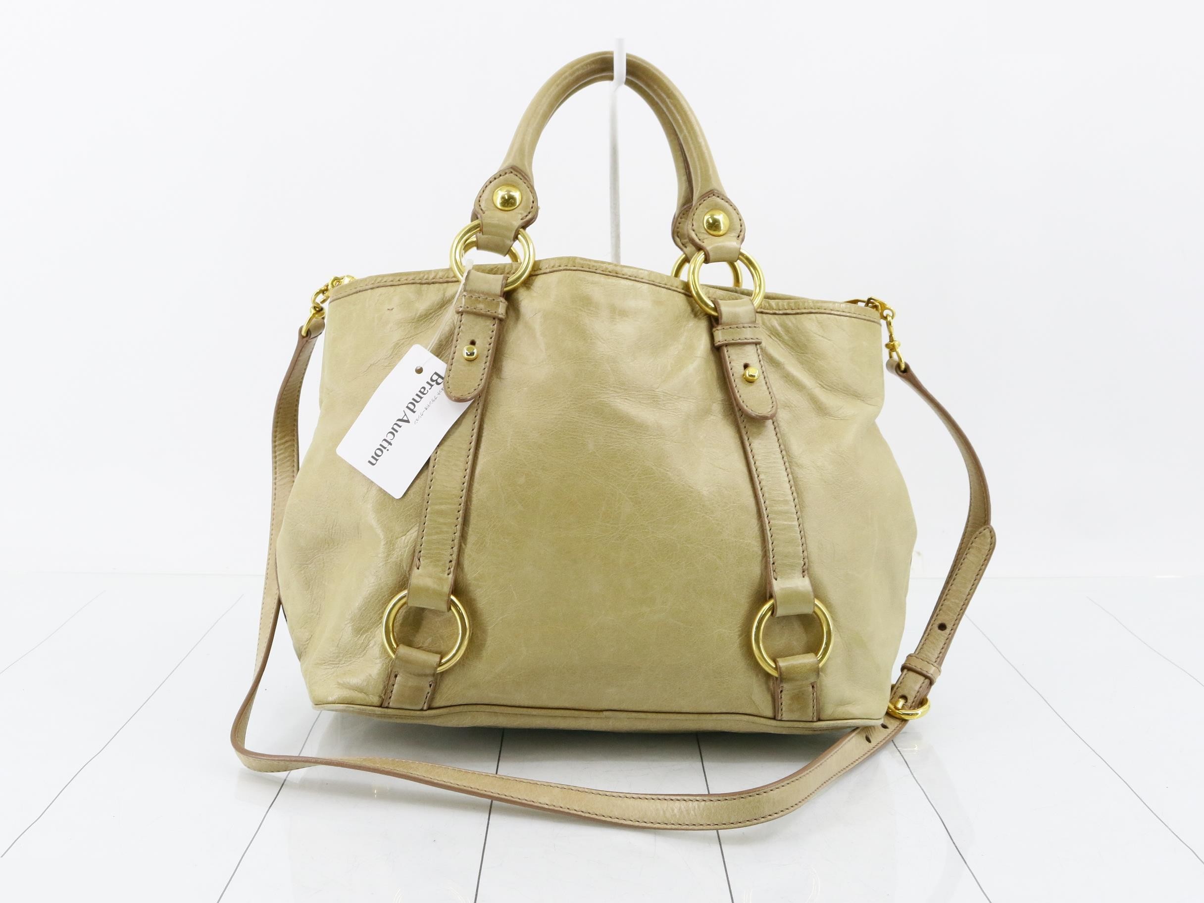 Beige handbag — view 2