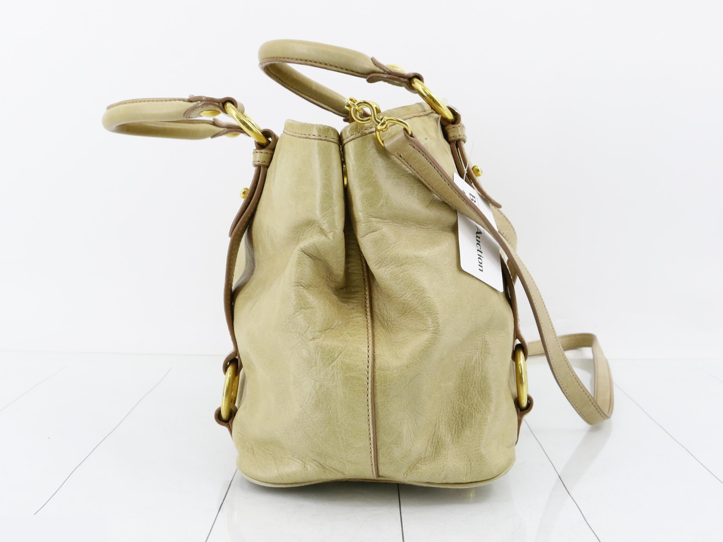 Beige handbag — view 3