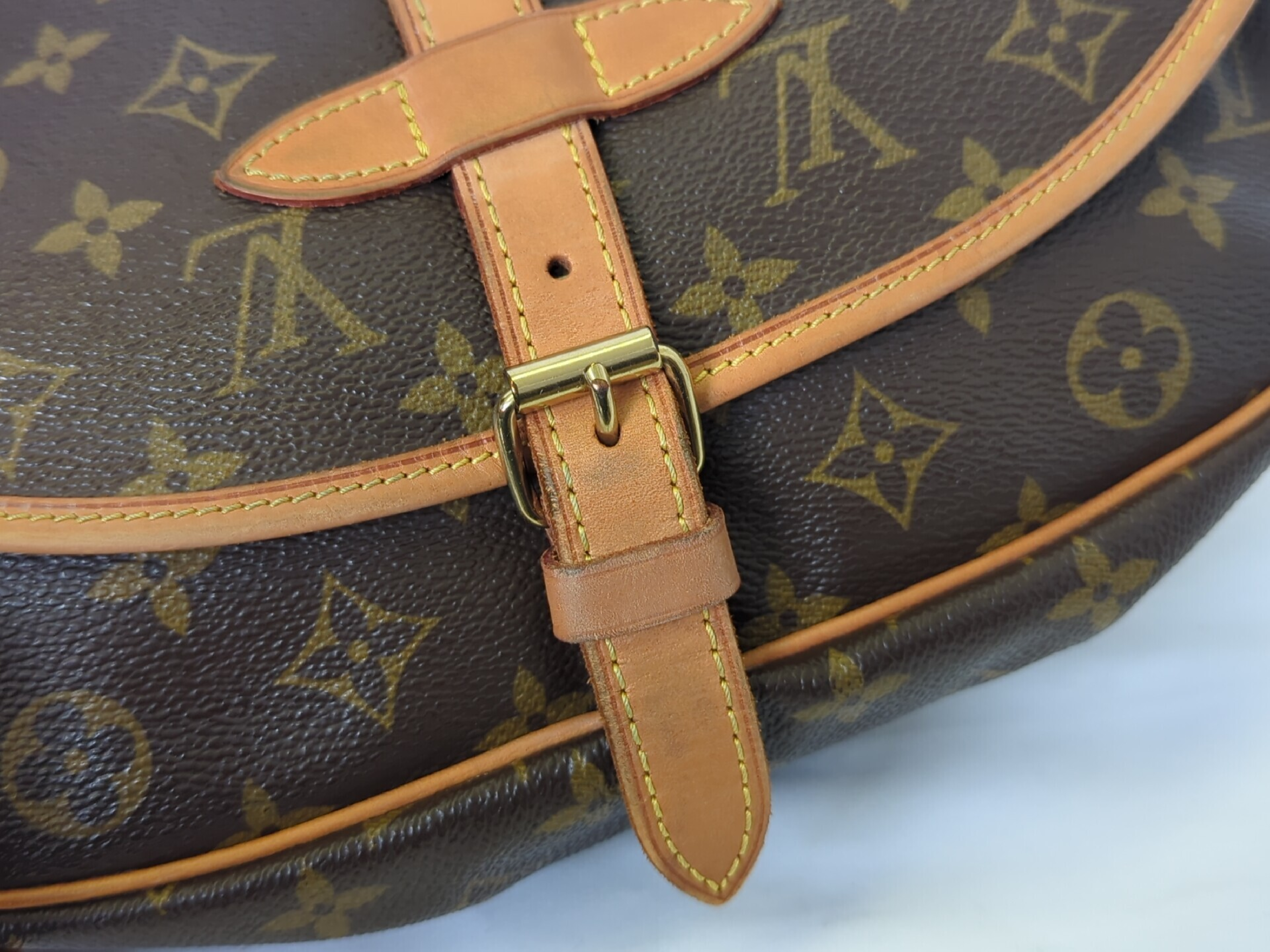 M42256 Monogram Saumur 30 Shoulder Bag — view 10