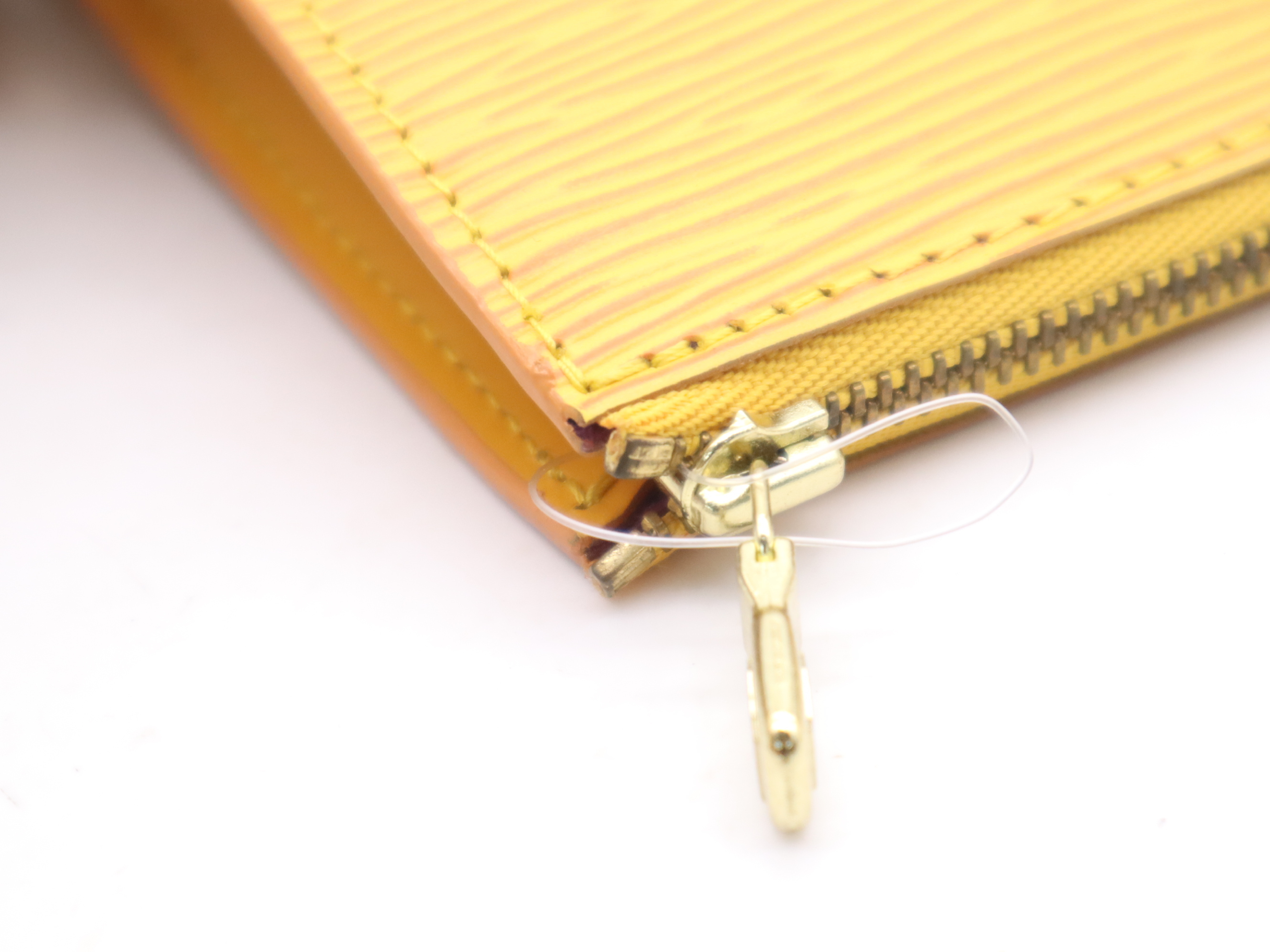 M52959 Epi Pochette Accessoires Tassili Yellow Pouch — view 8