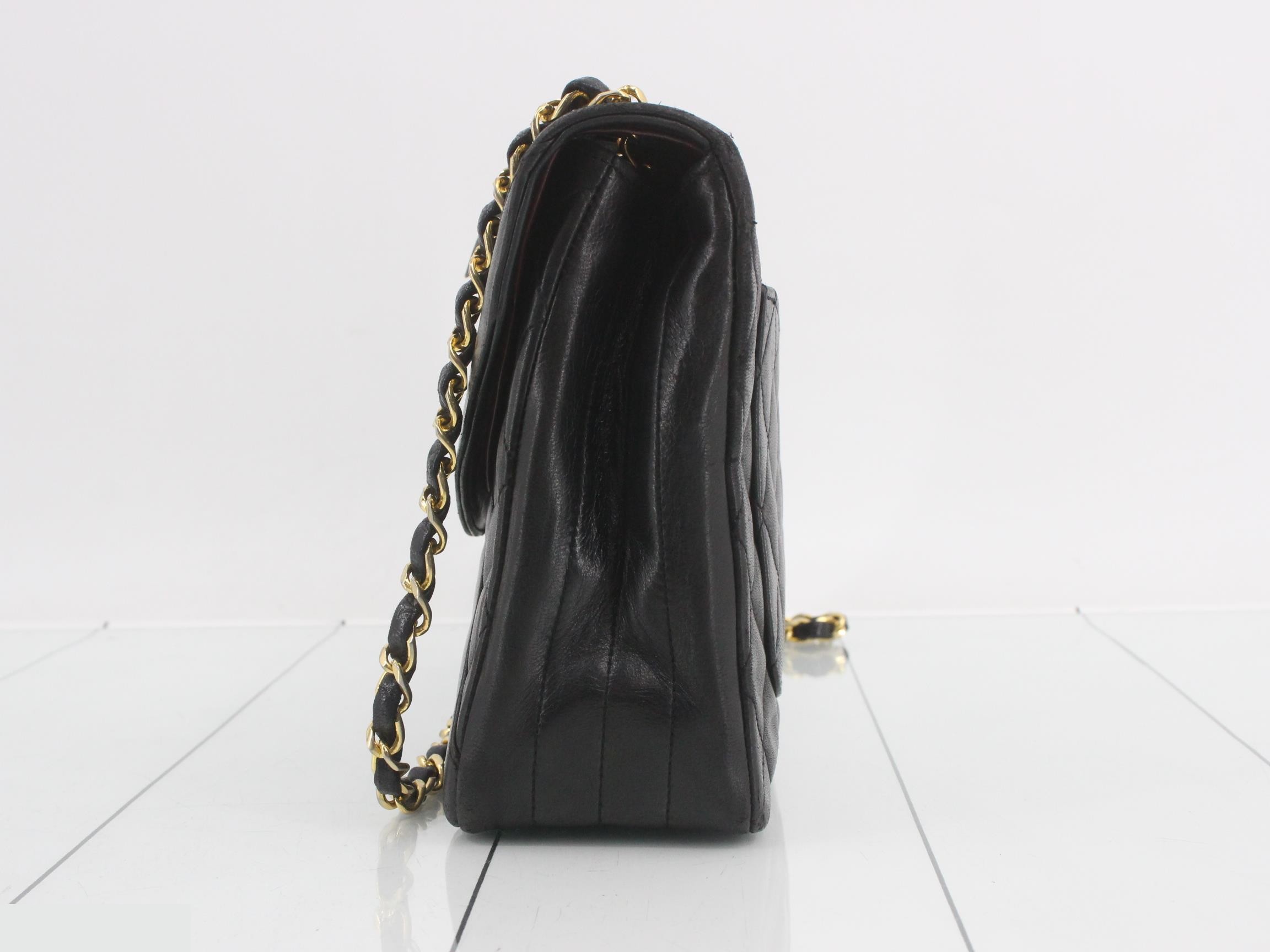 Matelassé (bag) - Shoulder bag — view 3