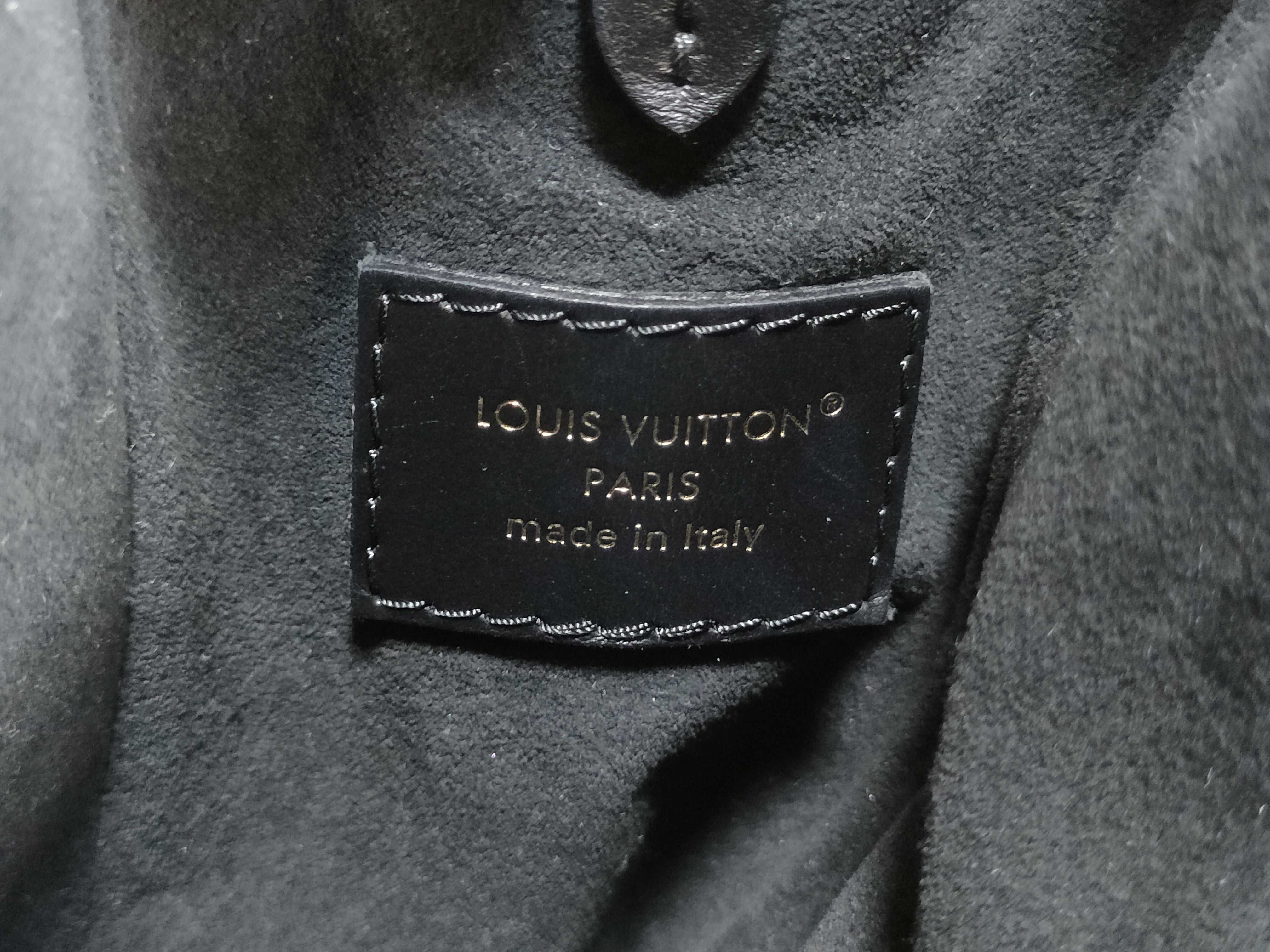 Monogram Noé Trunk Monogram Reverse M13324 Shoulder Bag — view 10