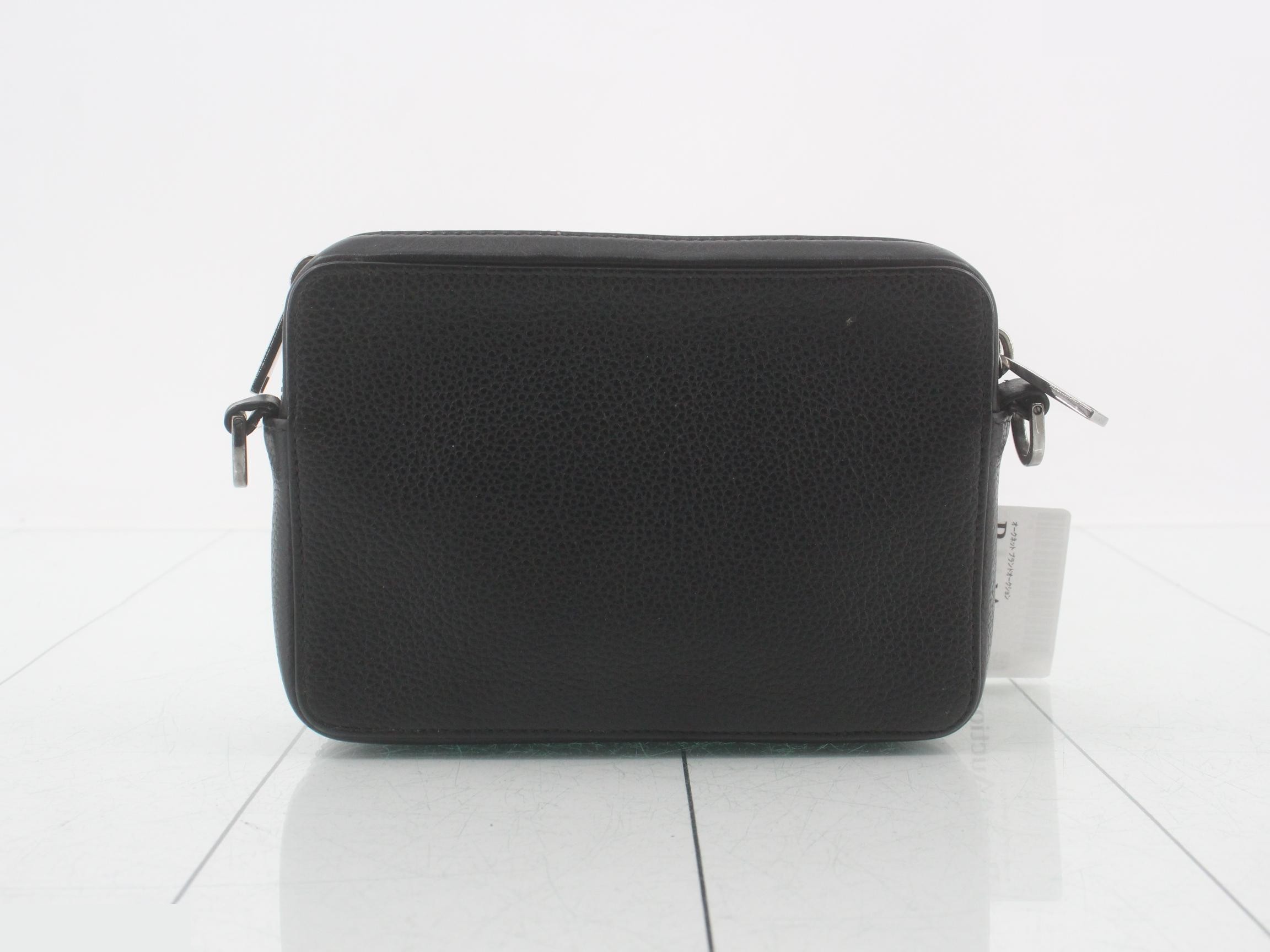 Shoulder pouch — view 2