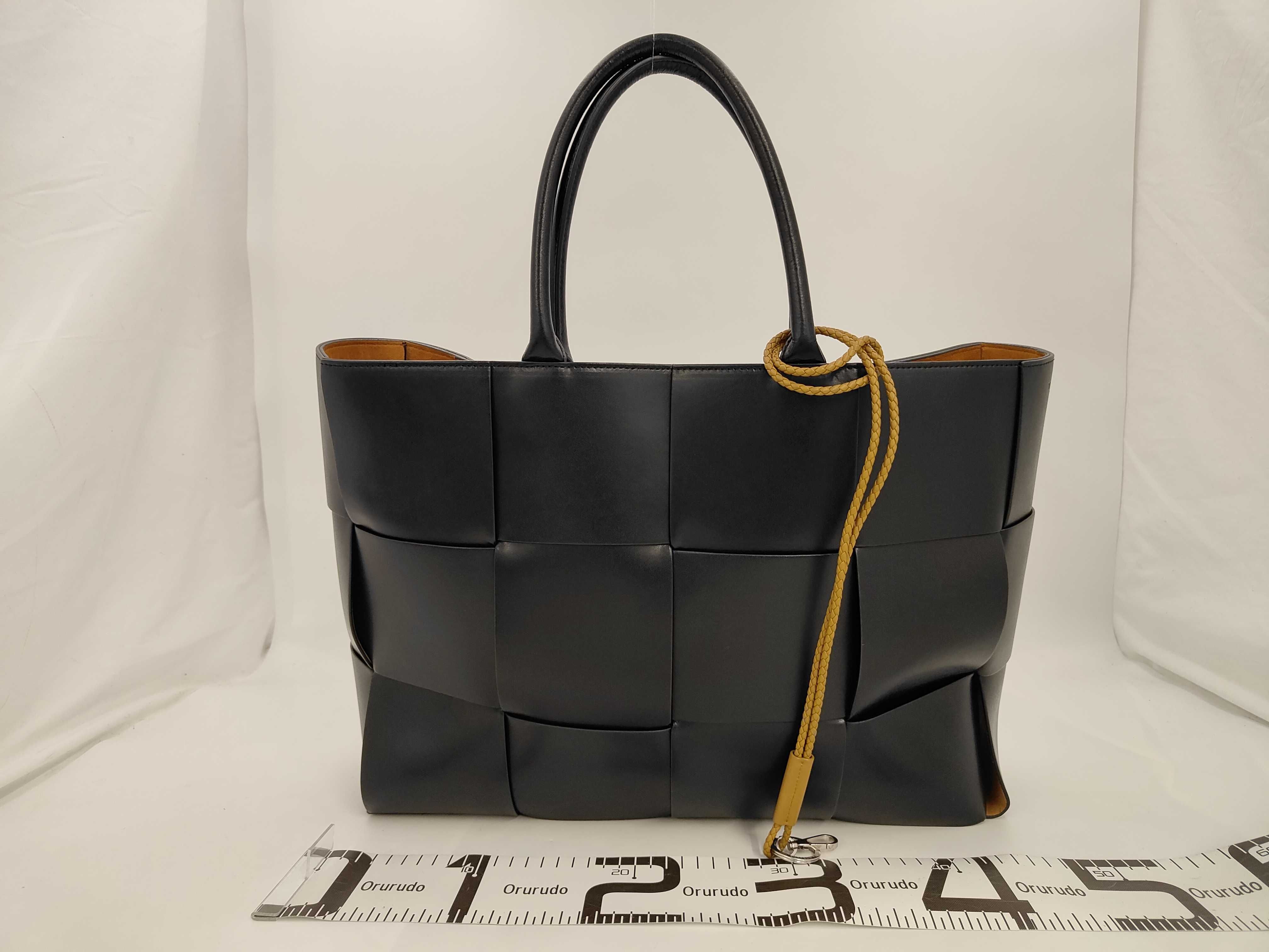 Maxi Intrecciato Arco Large Tote Bag — view 2