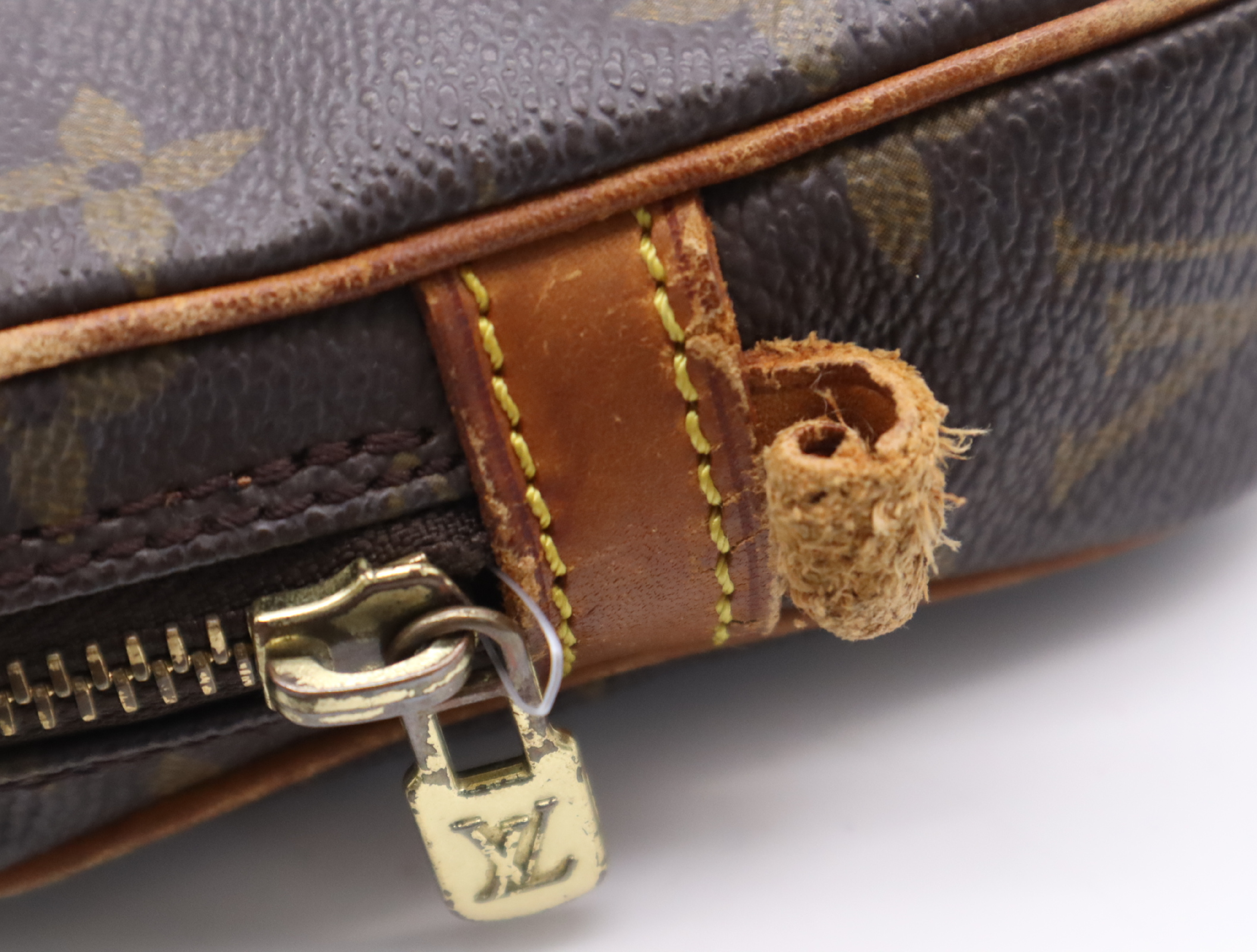 M51828 Monogram Pochette Marly Bandoulière Shoulder Bag — view 11