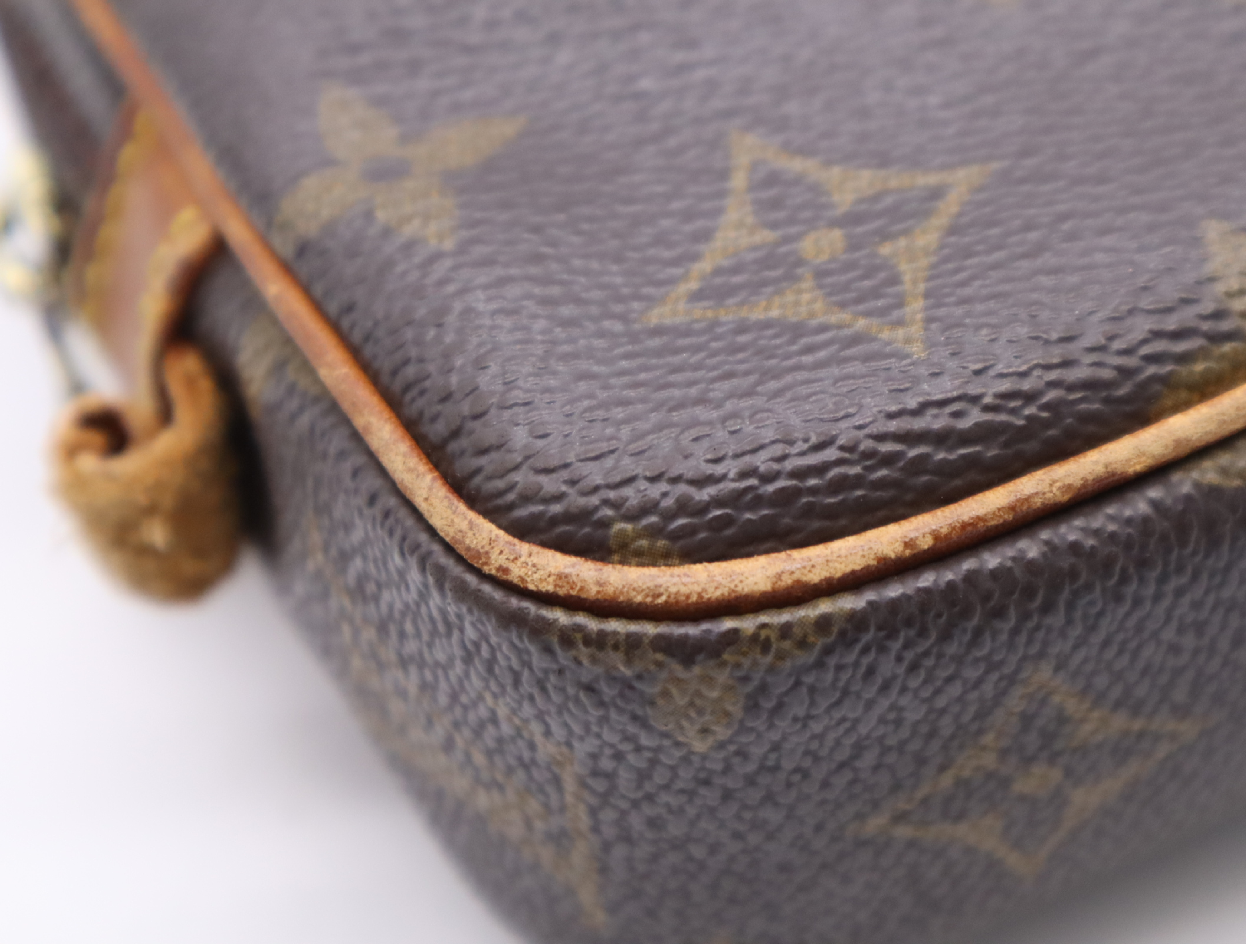M51828 Monogram Pochette Marly Bandoulière Shoulder Bag — view 6