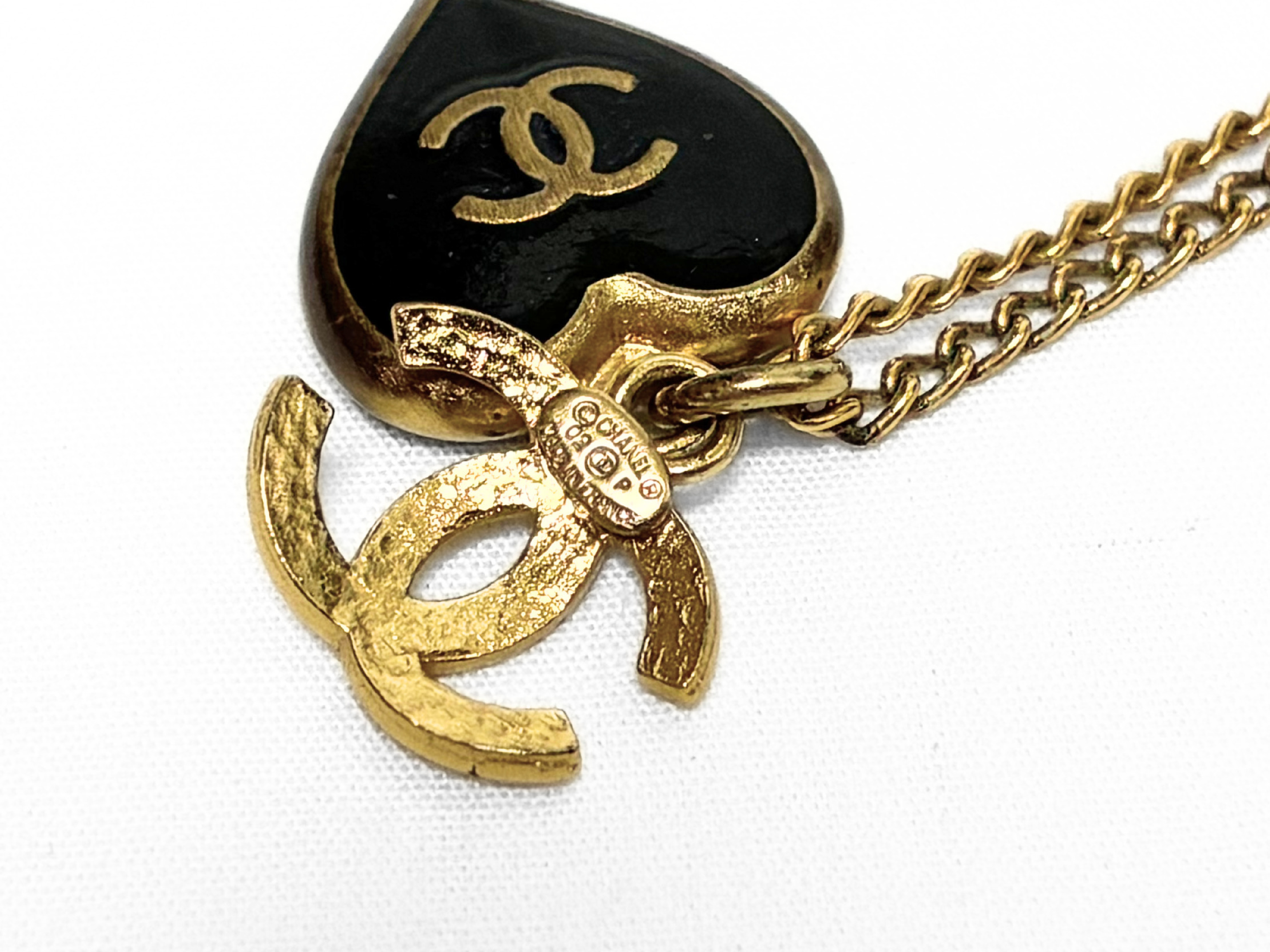 02P Heart Necklace Coco Mark Gold Necklace — view 6