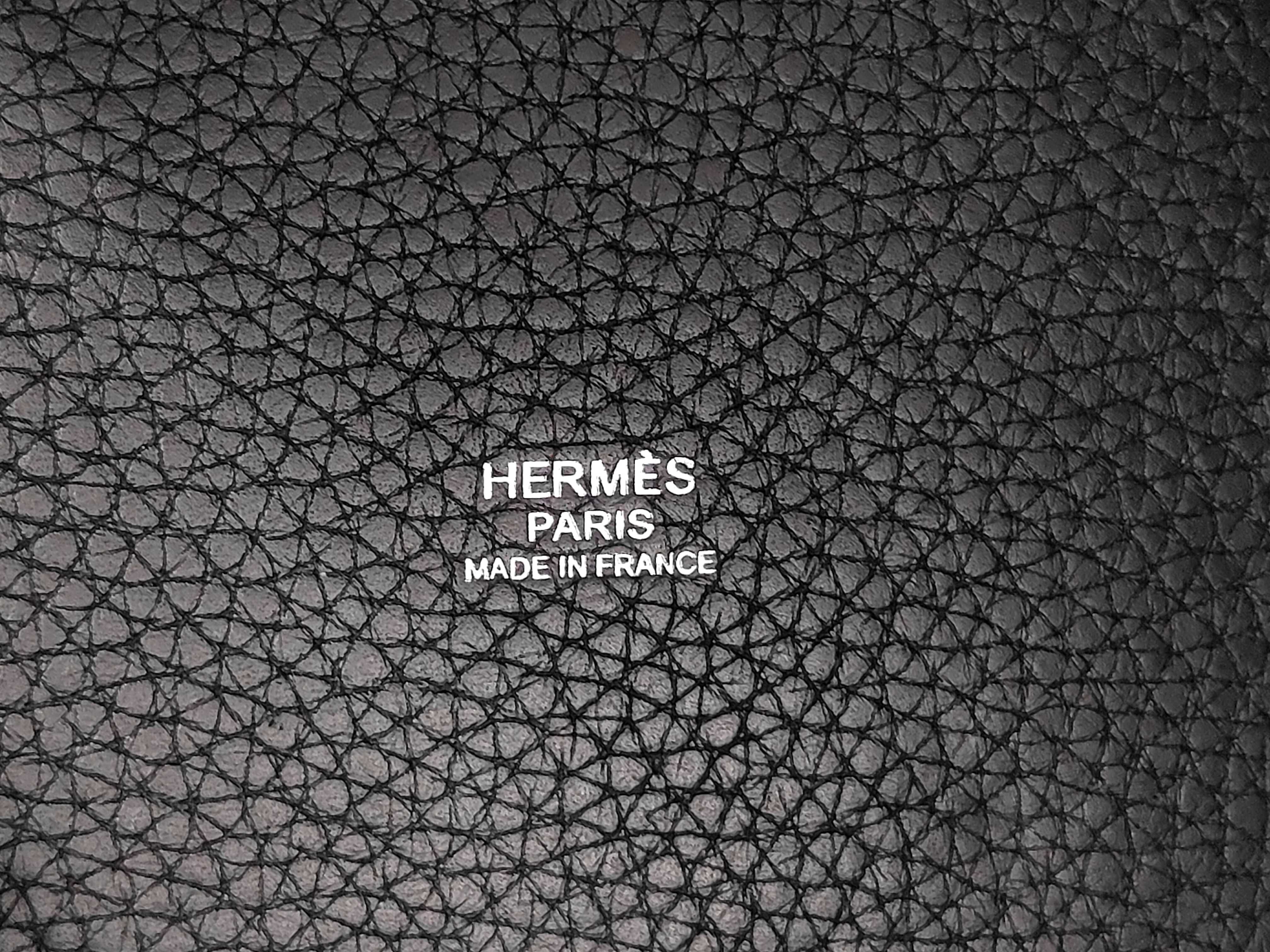 Picotin Y-stamp Black Handbag — view 10