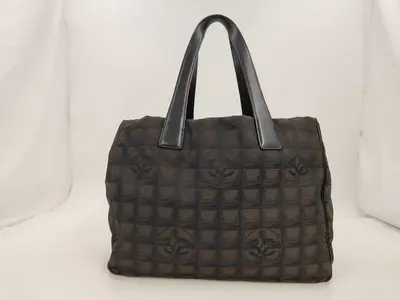 New Travel Line Tote Bag