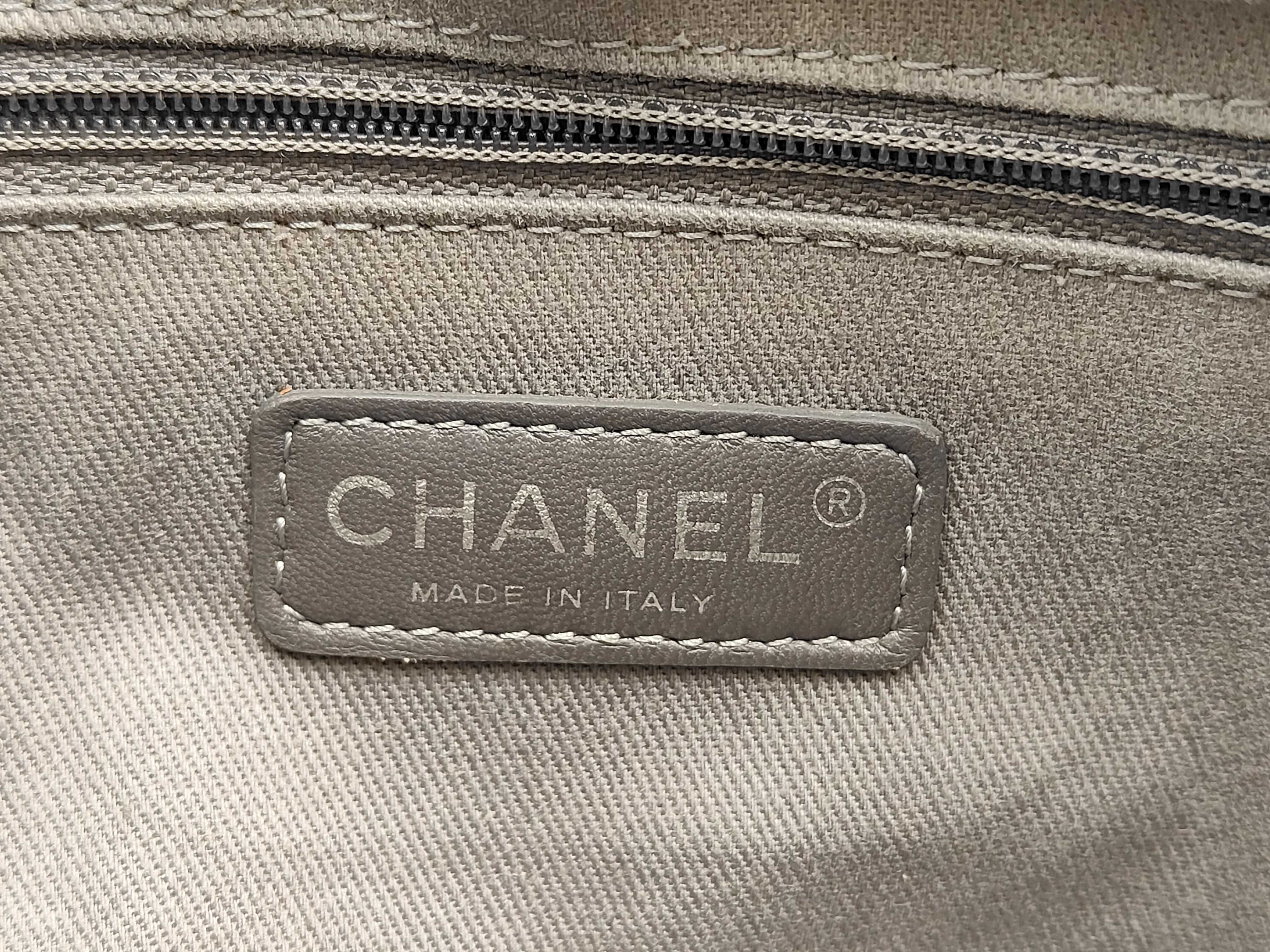 Grey Coated Leather Ruthenium Coated Metal Chain Shoulder Bag (Serial Number 14) — view 11