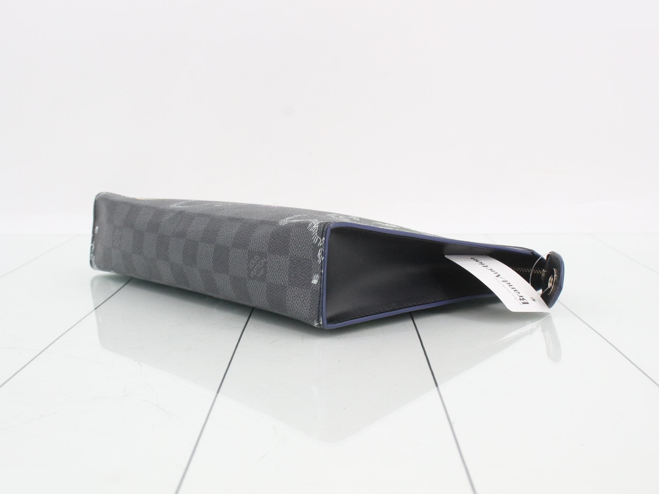Damier Graphite Pochette Voyage MM Second Bag — view 6