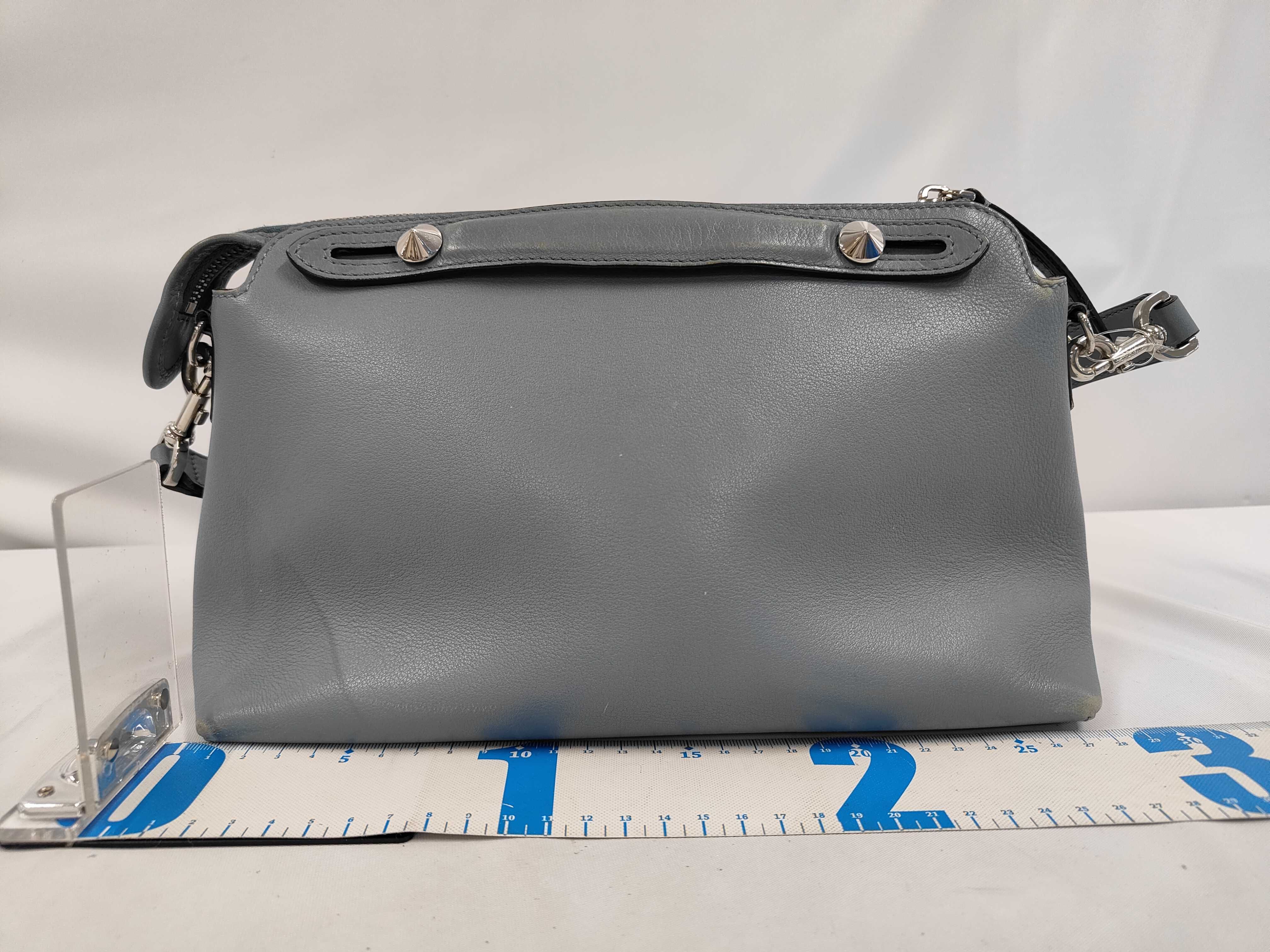 handbag — view 2
