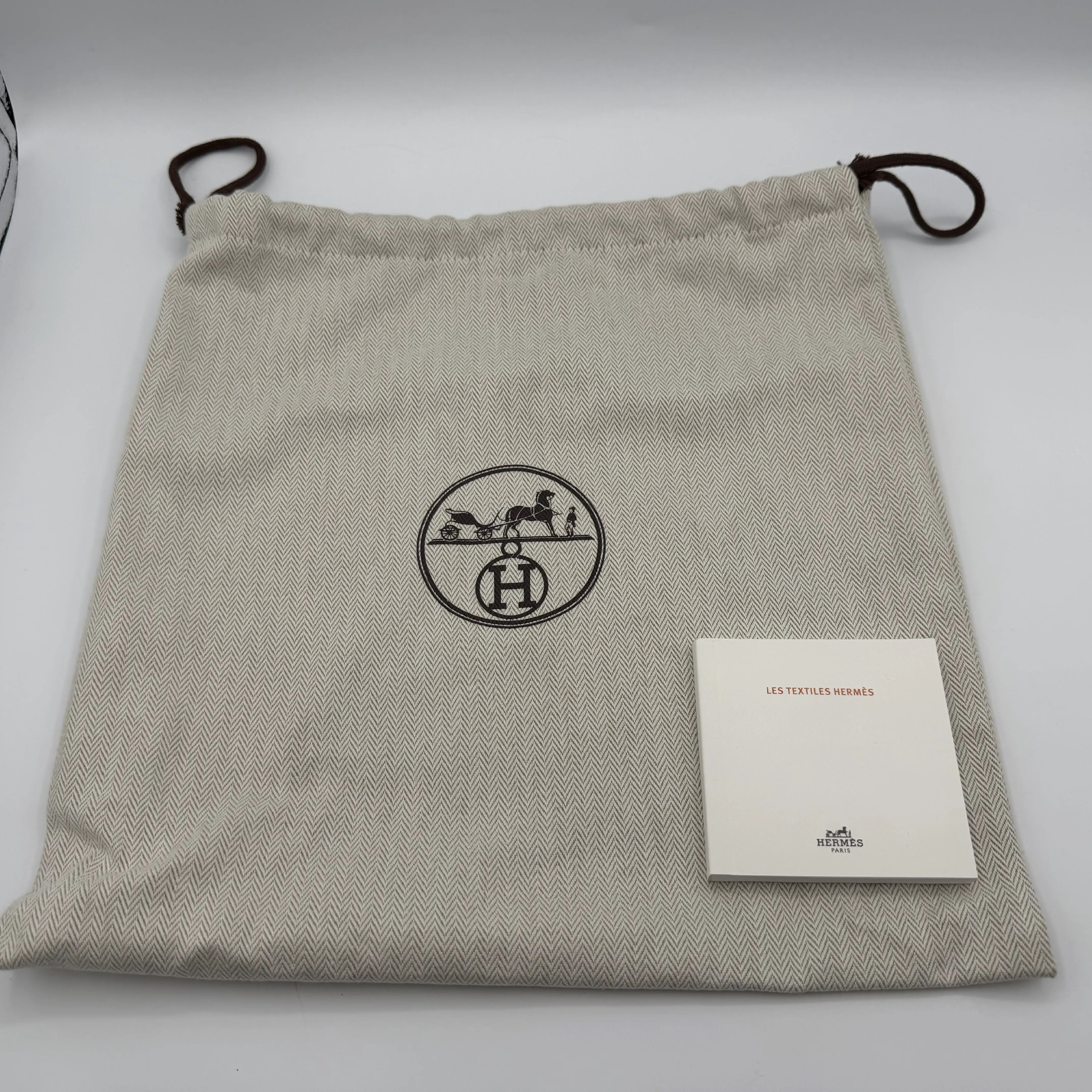 Herbag Zip Shoulder Bag — view 2