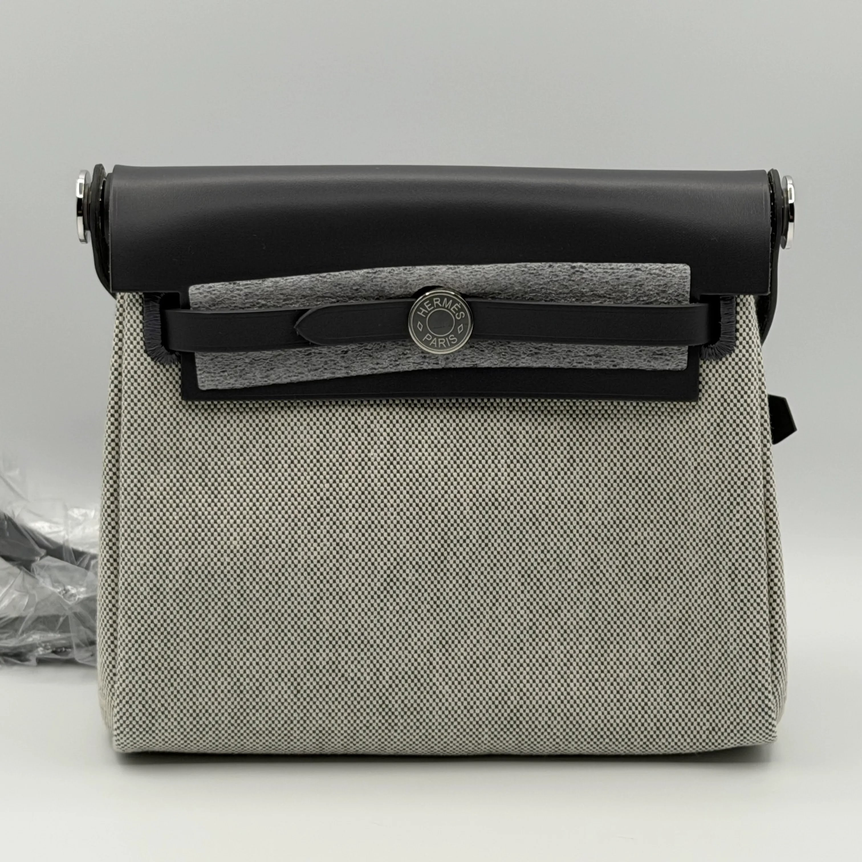 Herbag Zip Shoulder Bag — view 3