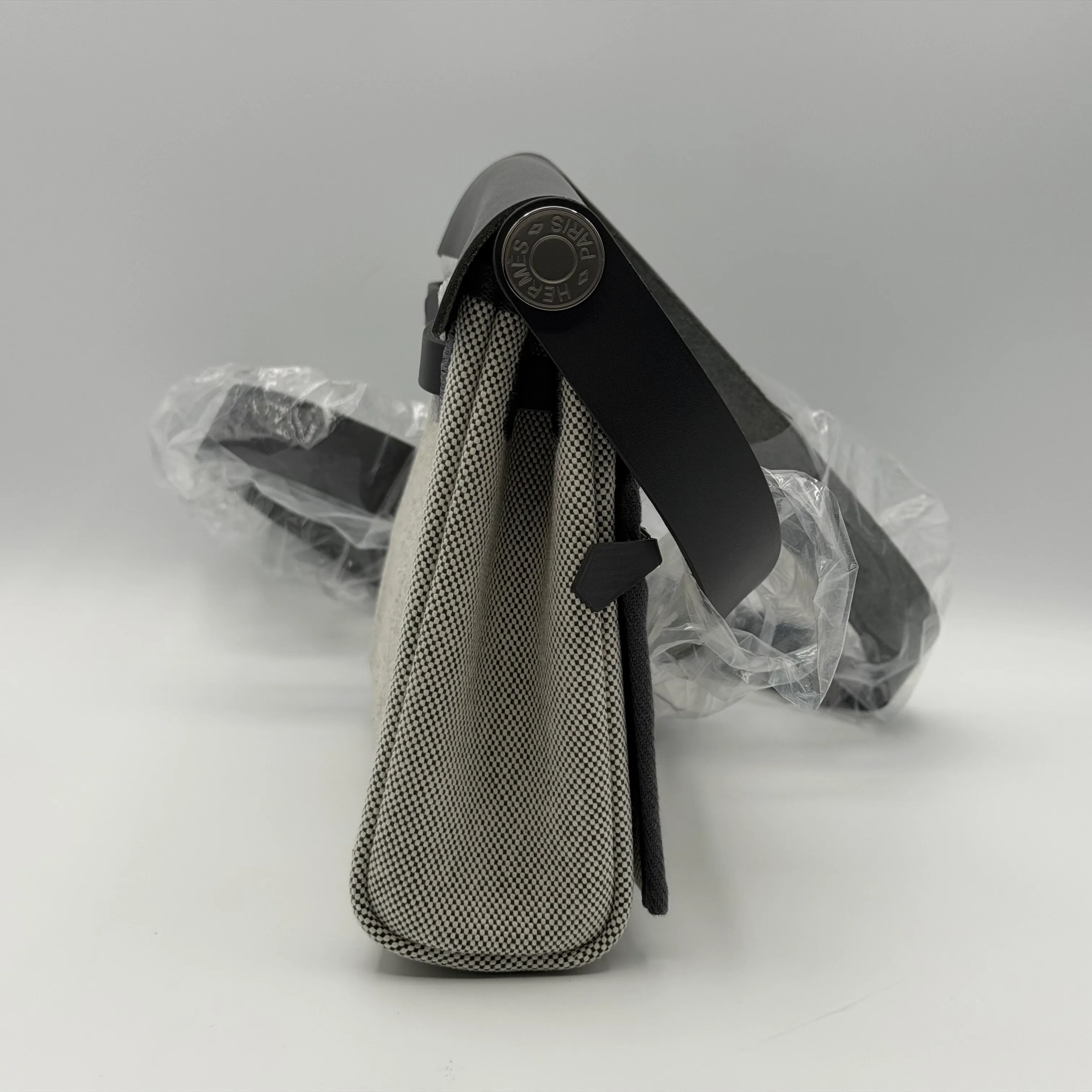 Herbag Zip Shoulder Bag — view 4