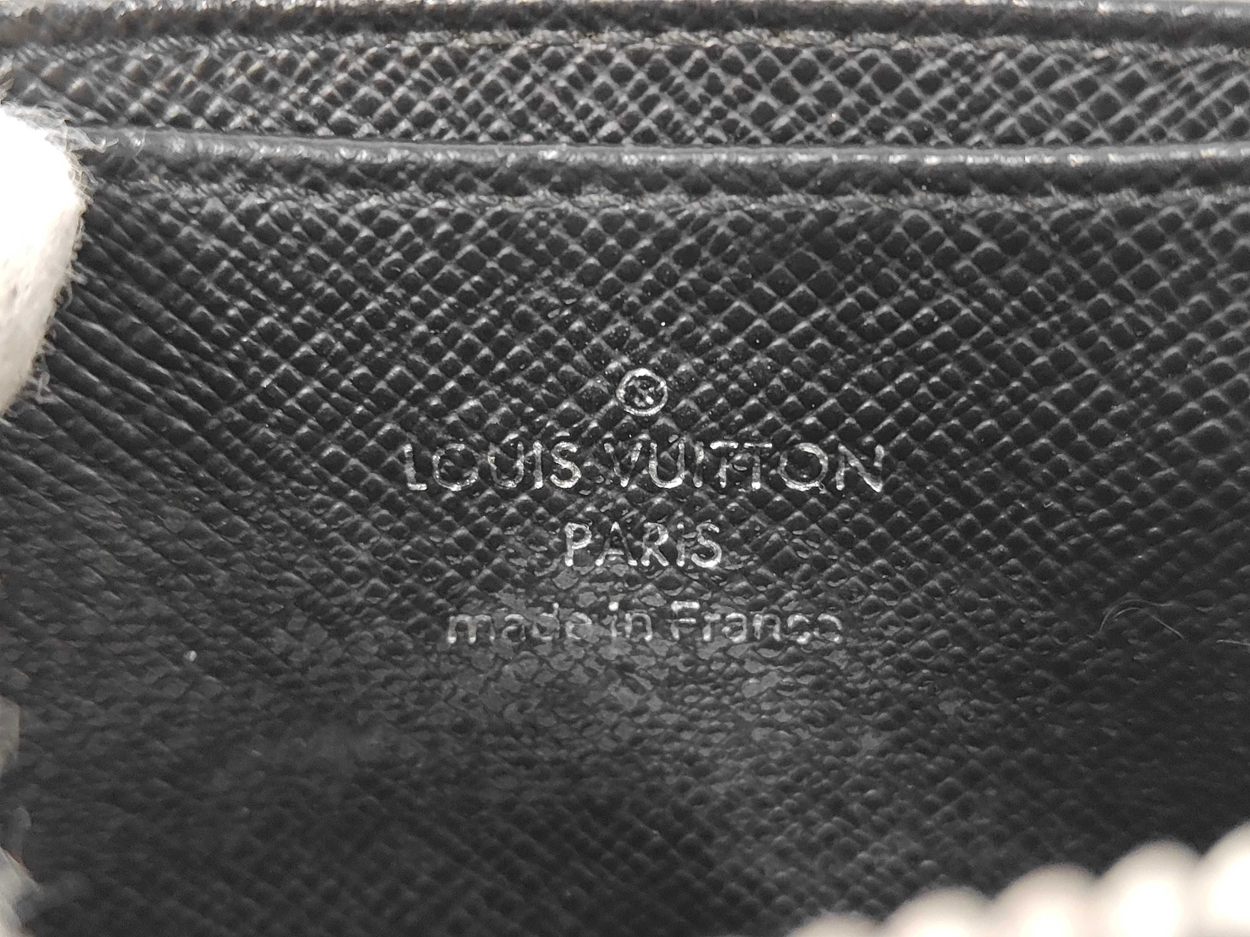 Damier Graphite Round Card Case Wallet — view 10