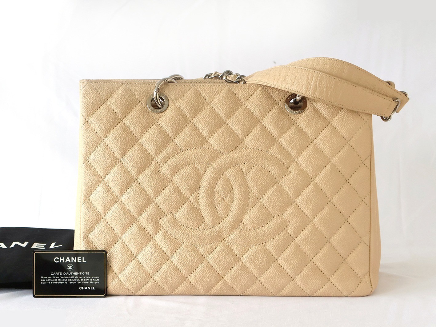 Caviar Skin GST Chain Tote Bag, Beige