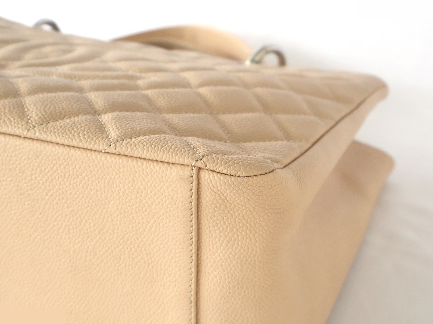 Caviar Skin GST Chain Tote Bag, Beige — view 4