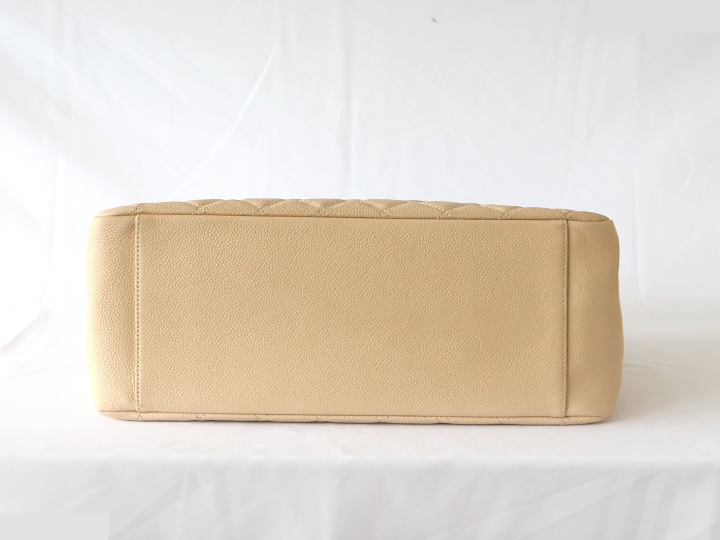 Caviar Skin GST Chain Tote Bag, Beige — view 5